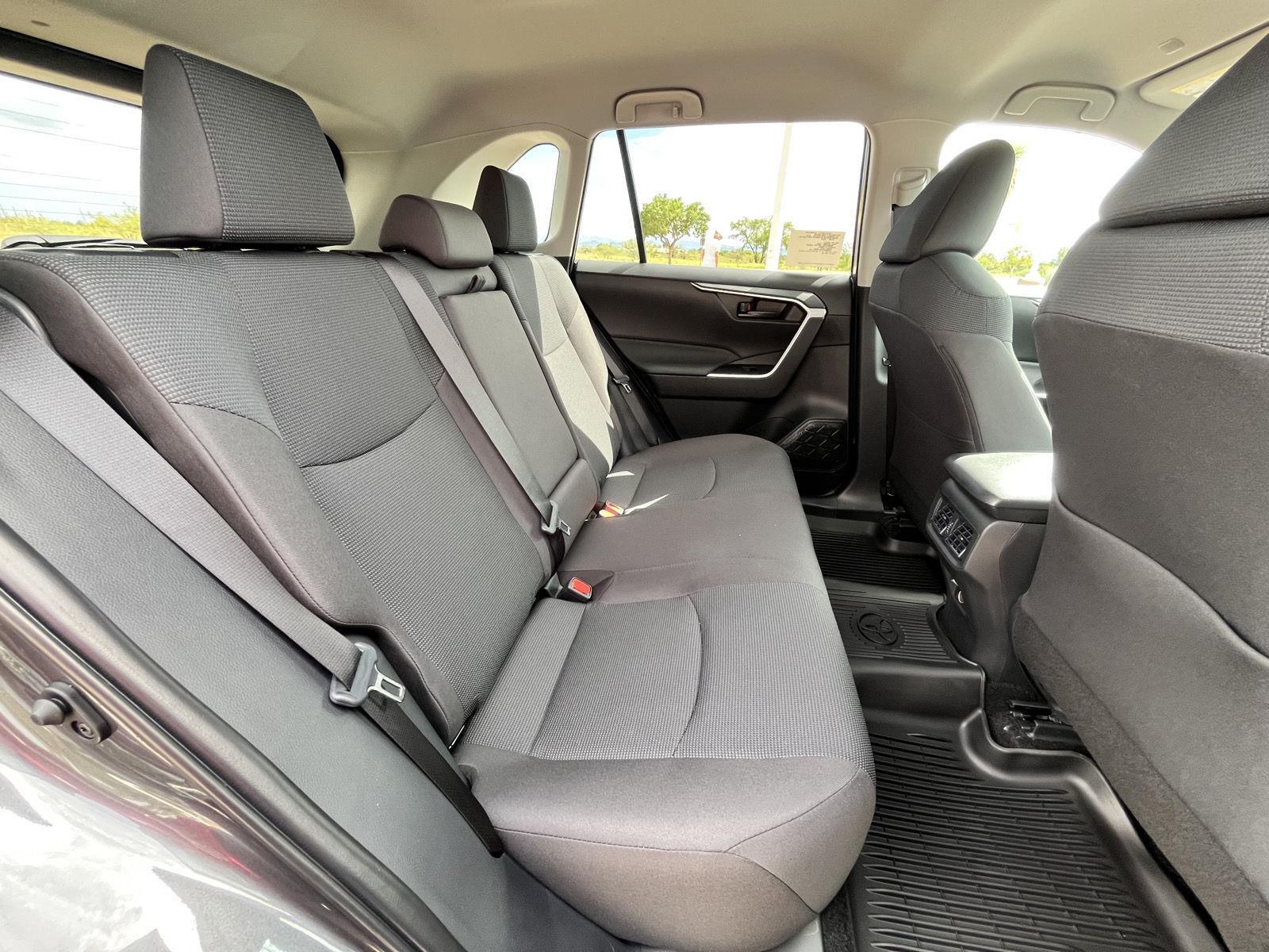 2025 Toyota RAV4 LE photo 18
