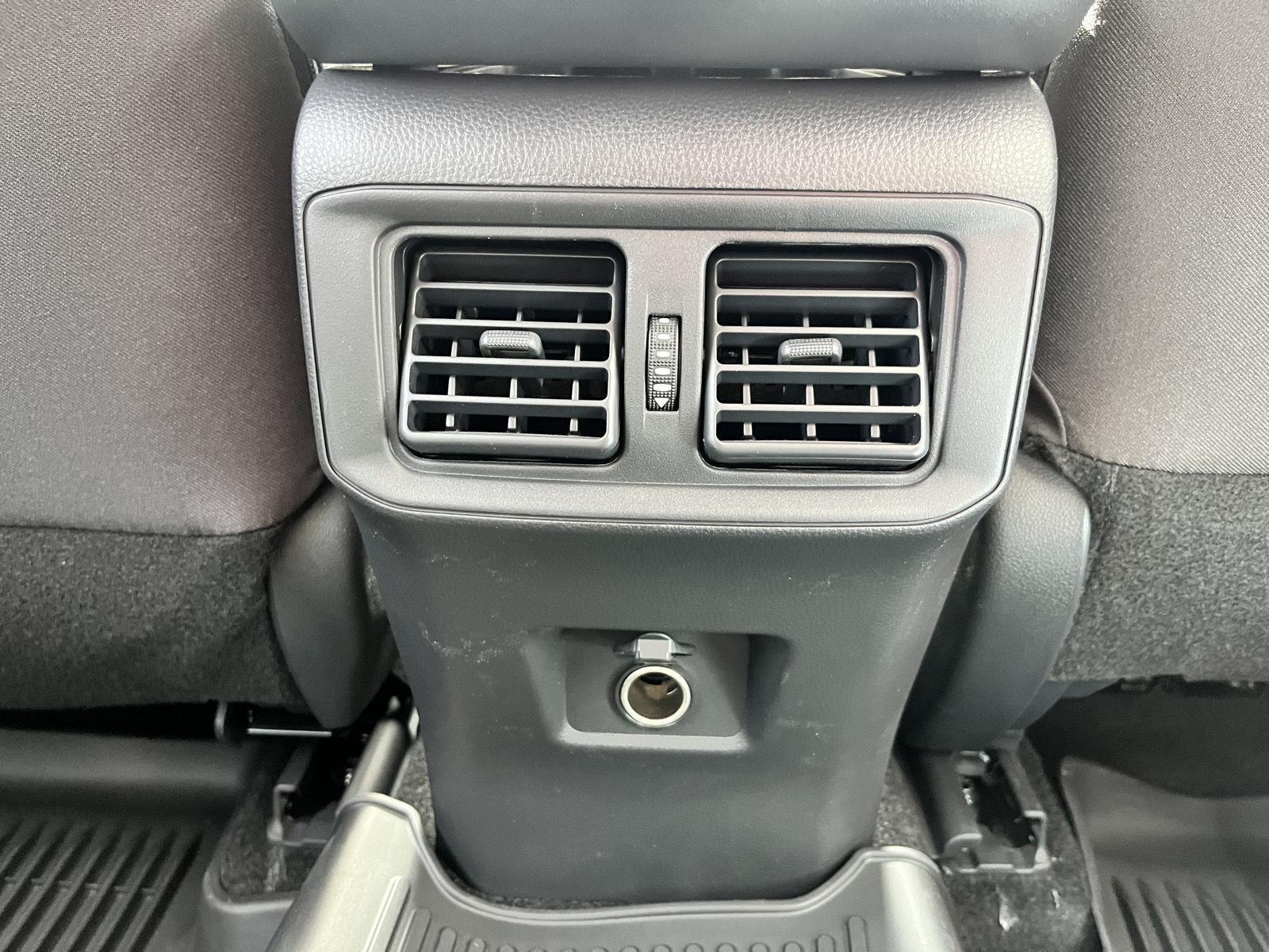 2025 Toyota RAV4 LE photo 19