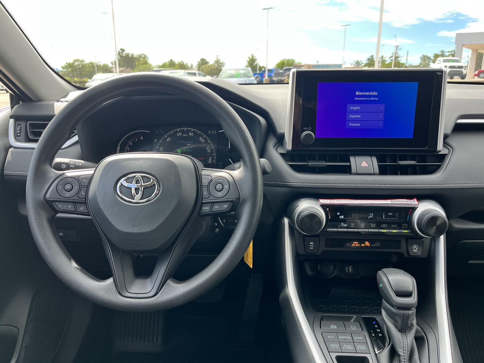 2025 Toyota RAV4 LE photo 24