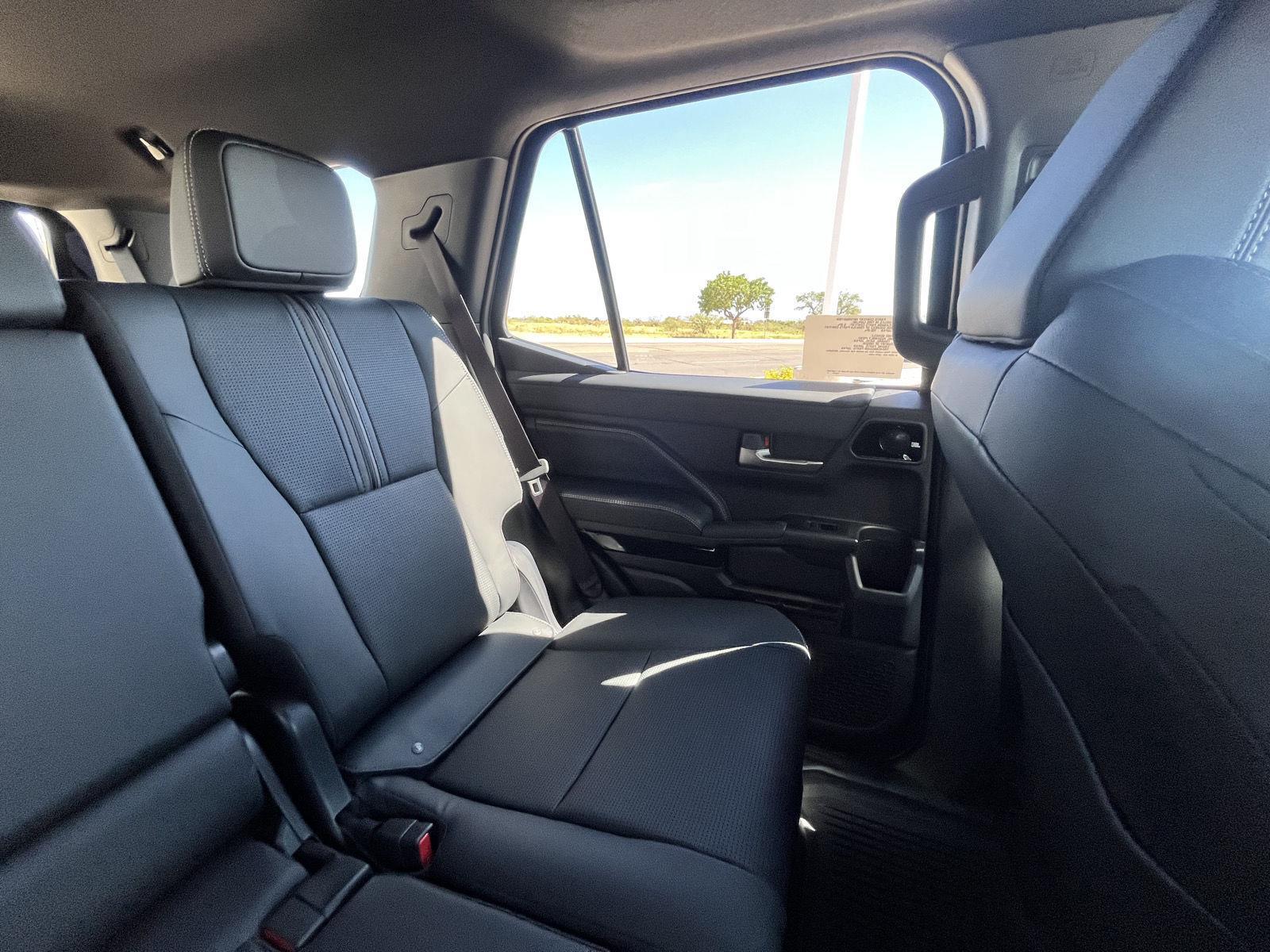 2025 Toyota 4Runner Limited photo 36