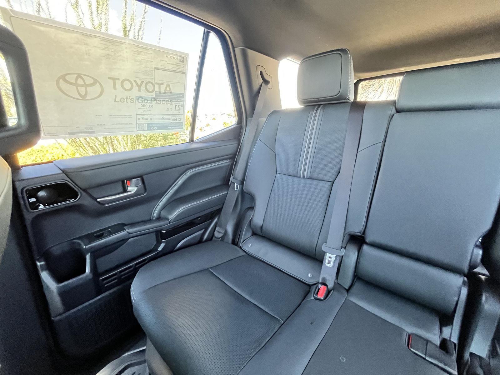 2025 Toyota 4Runner Limited photo 37