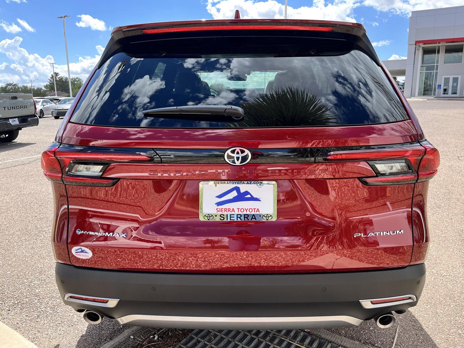 2025 Toyota Grand Highlander Hybrid MAX Platinum photo 4
