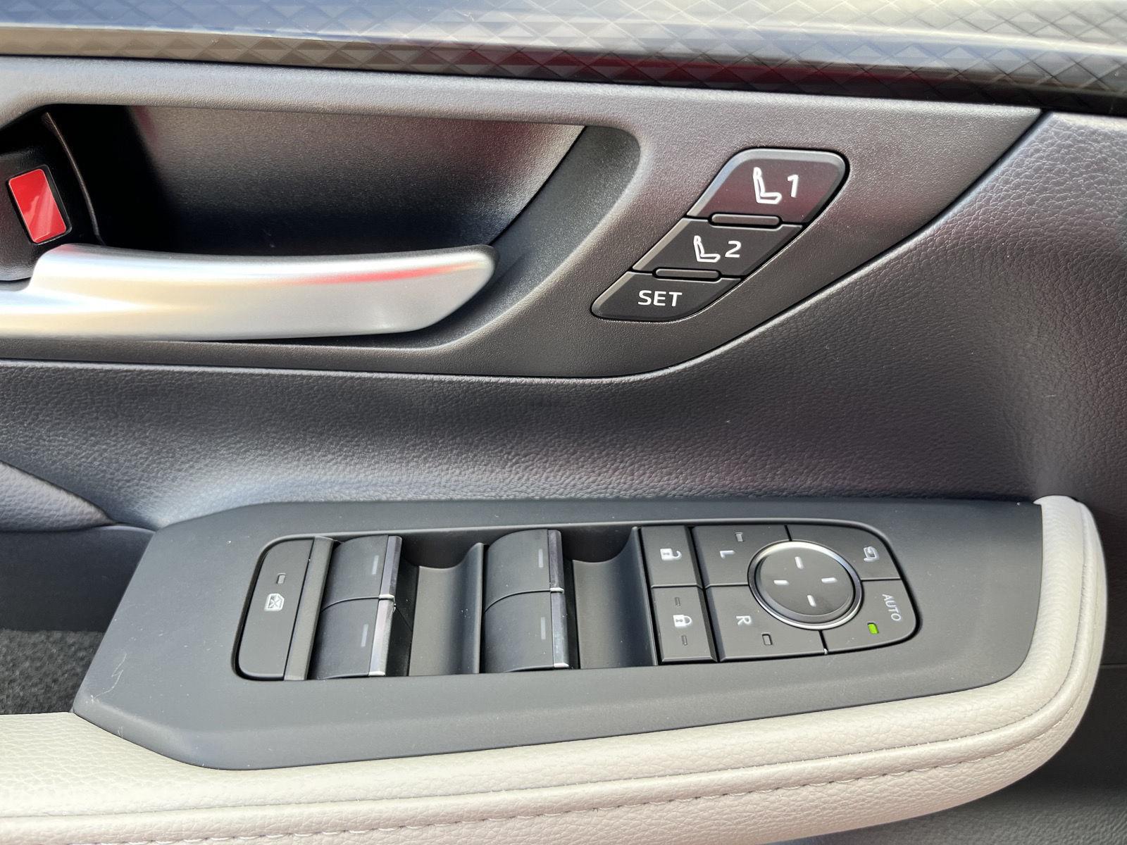 2025 Toyota Grand Highlander Hybrid MAX Platinum photo 18