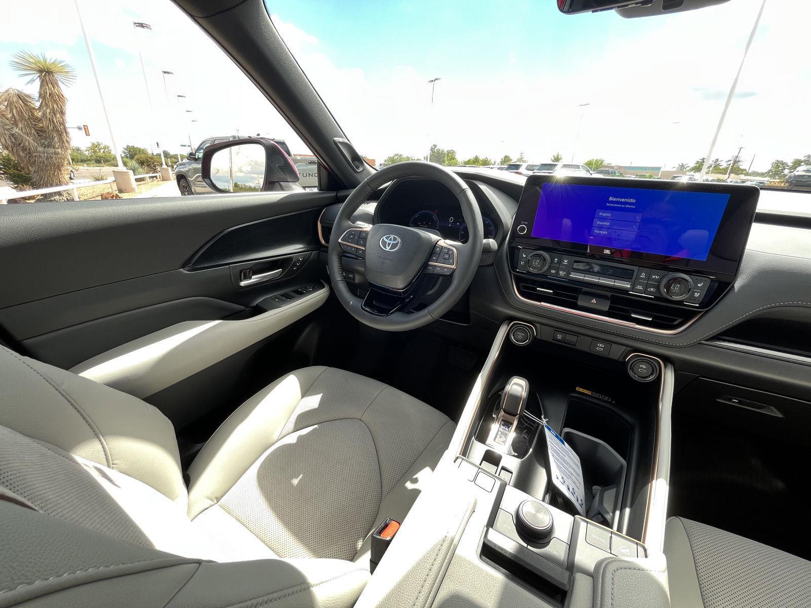 2025 Toyota Grand Highlander Hybrid MAX Platinum photo 27