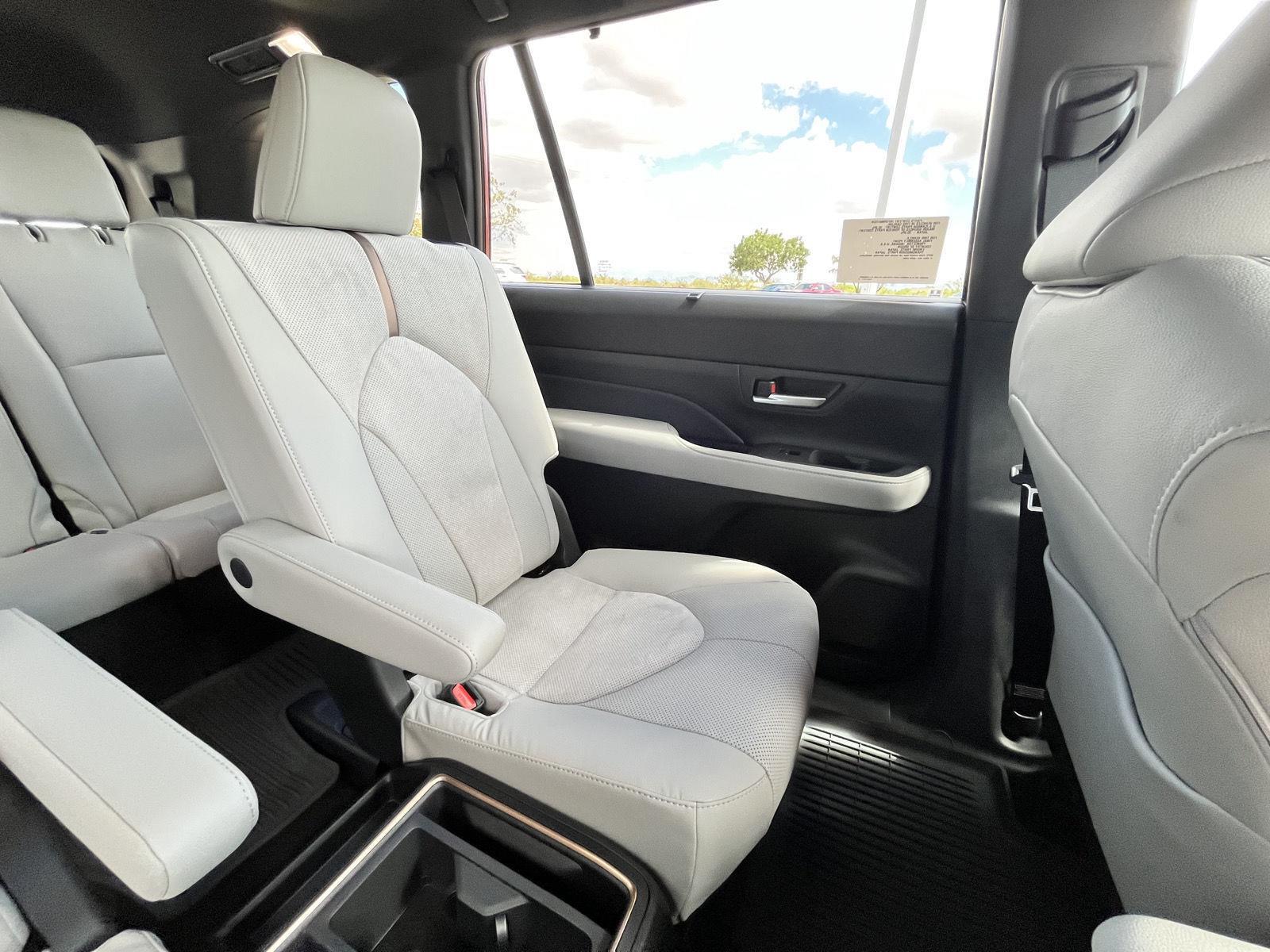 2025 Toyota Grand Highlander Hybrid MAX Platinum photo 39