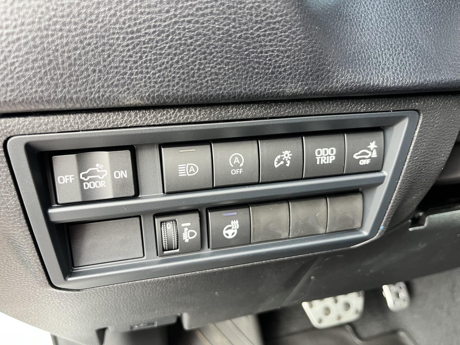 2026 Toyota Tundra SR5 CrewMax photo 33