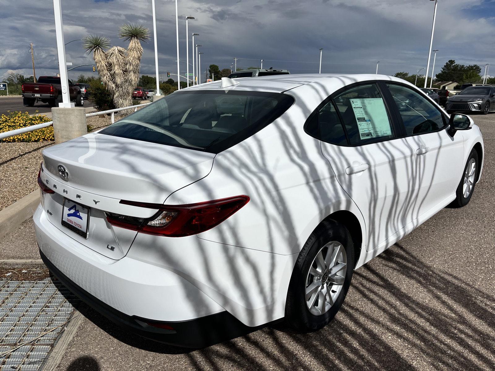 2025 Toyota Camry LE photo 5