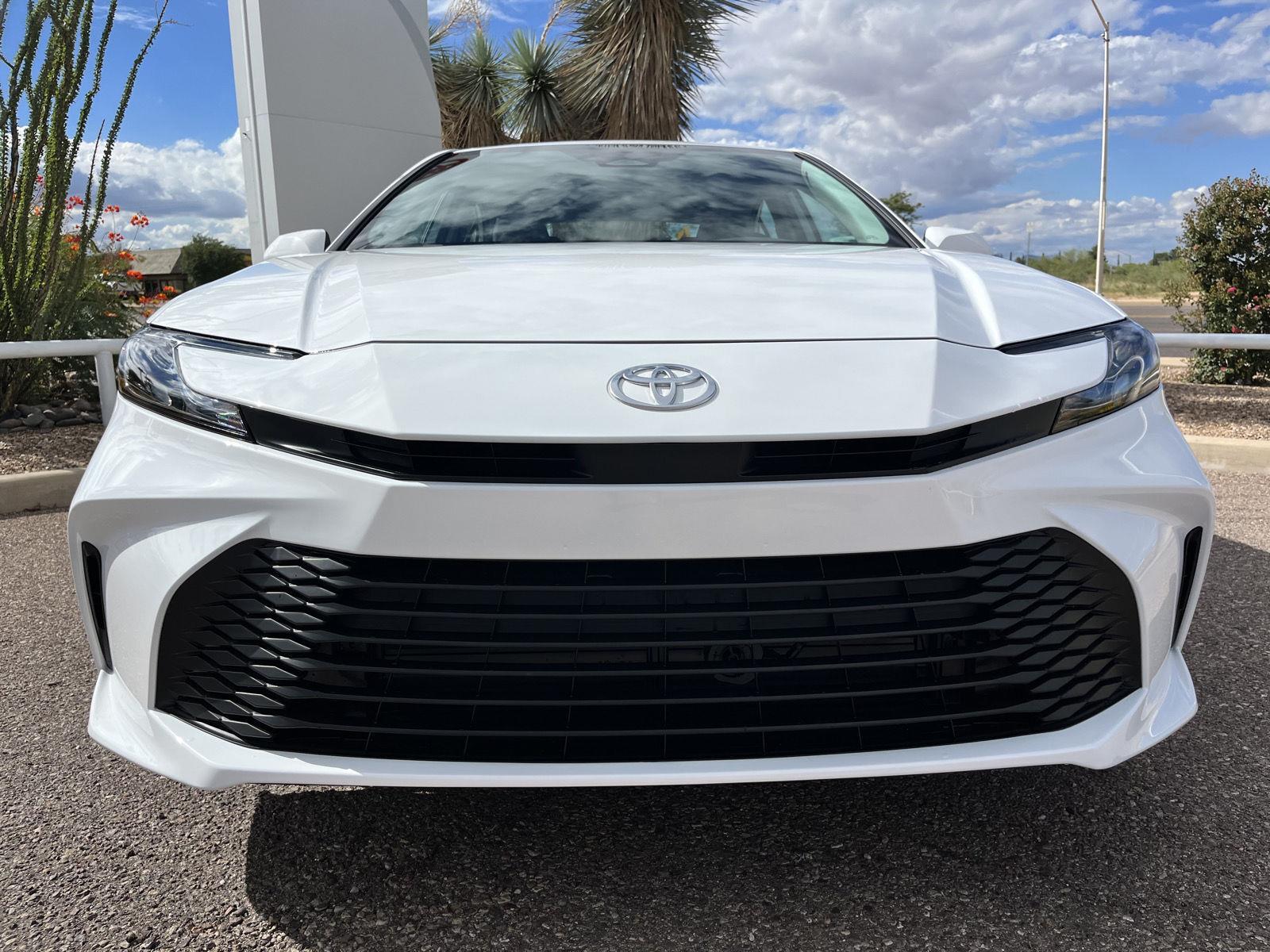2025 Toyota Camry LE photo 9