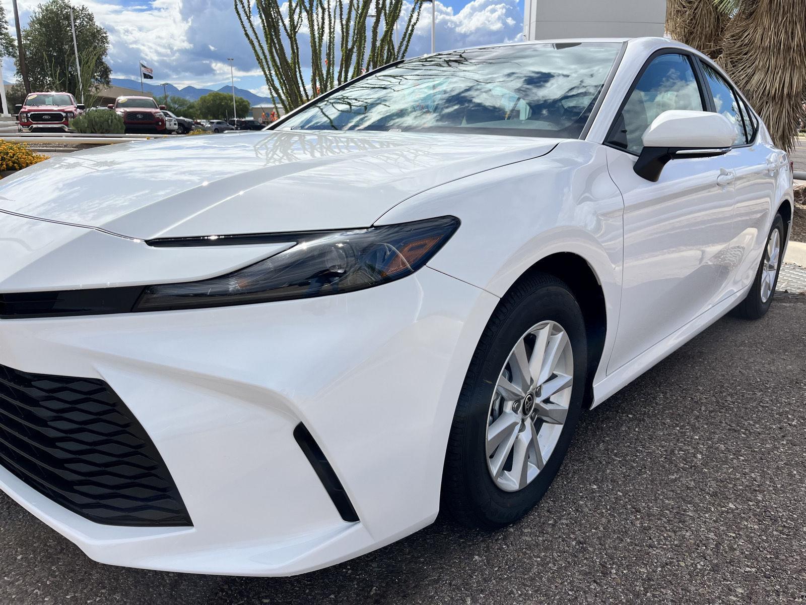 2025 Toyota Camry LE photo 10