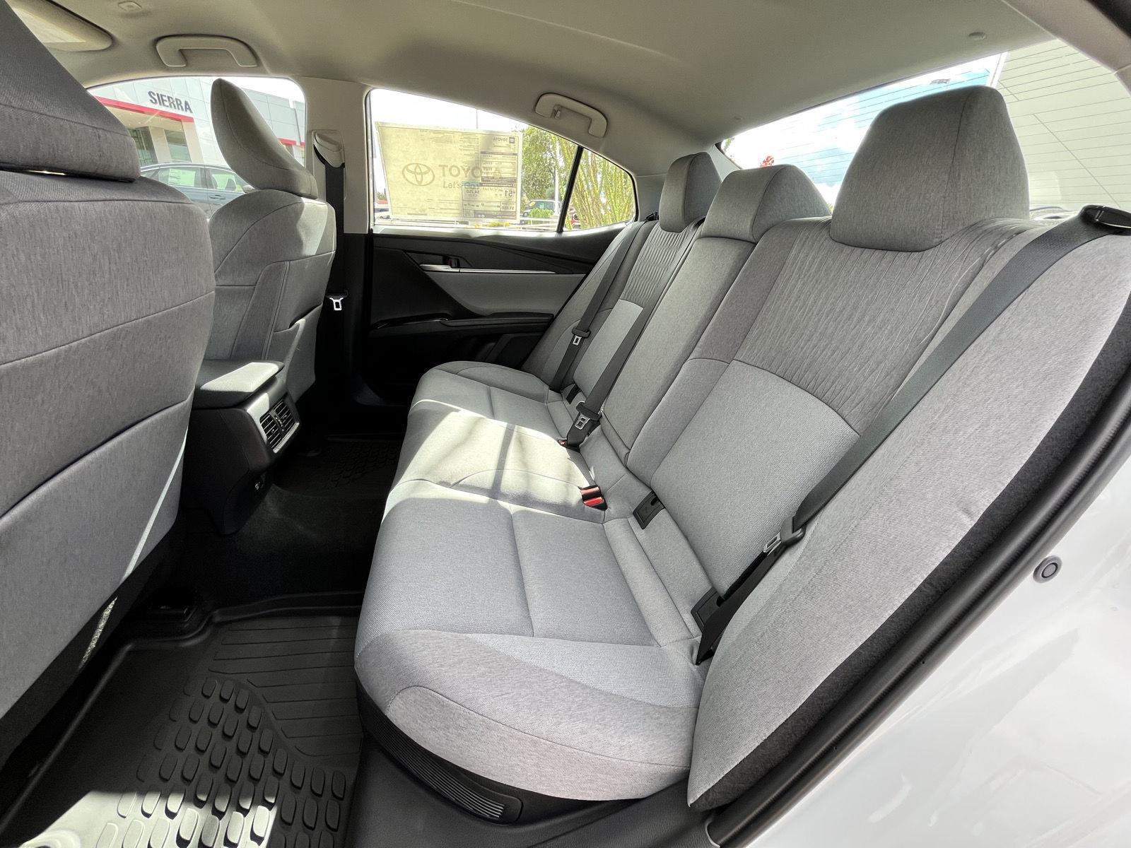 2025 Toyota Camry LE photo 17