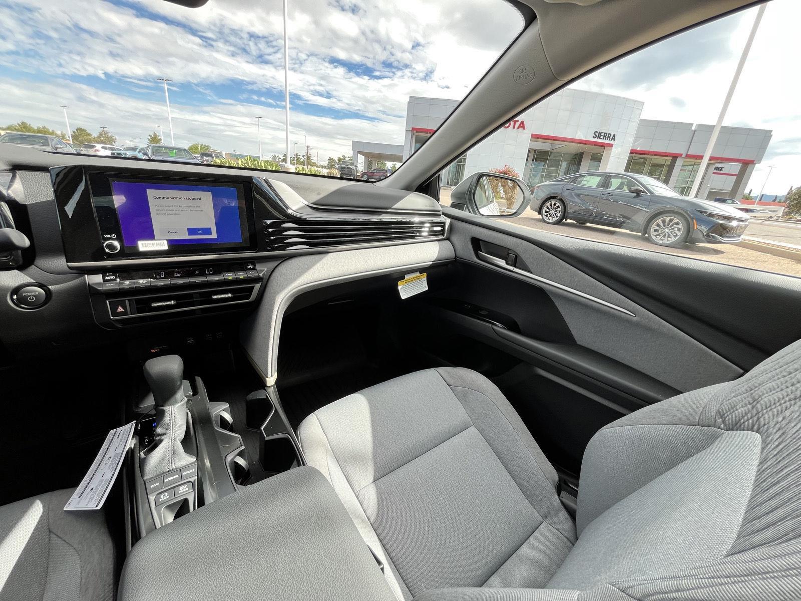 2025 Toyota Camry LE photo 23