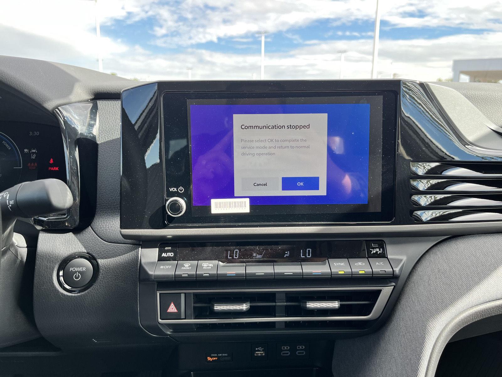 2025 Toyota Camry LE photo 27