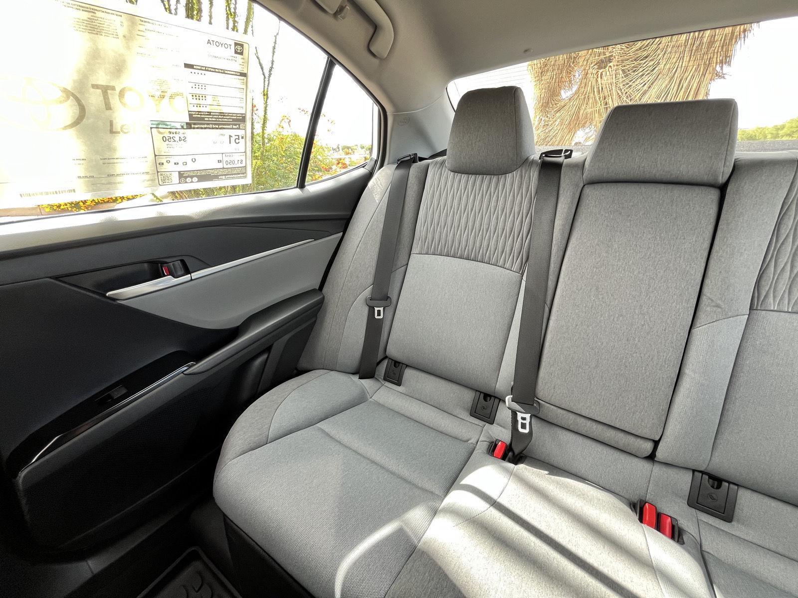 2025 Toyota Camry LE photo 33