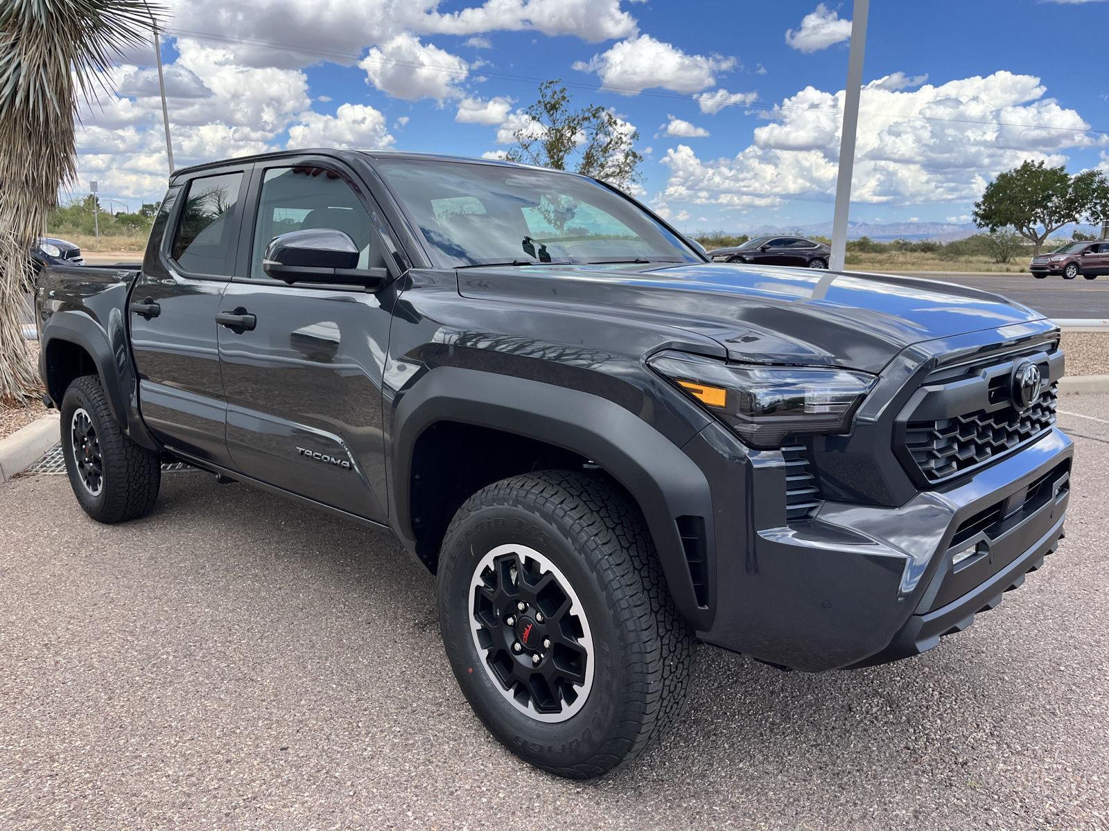 2025 Toyota Tacoma TRD Off-Road Double Cab photo 6