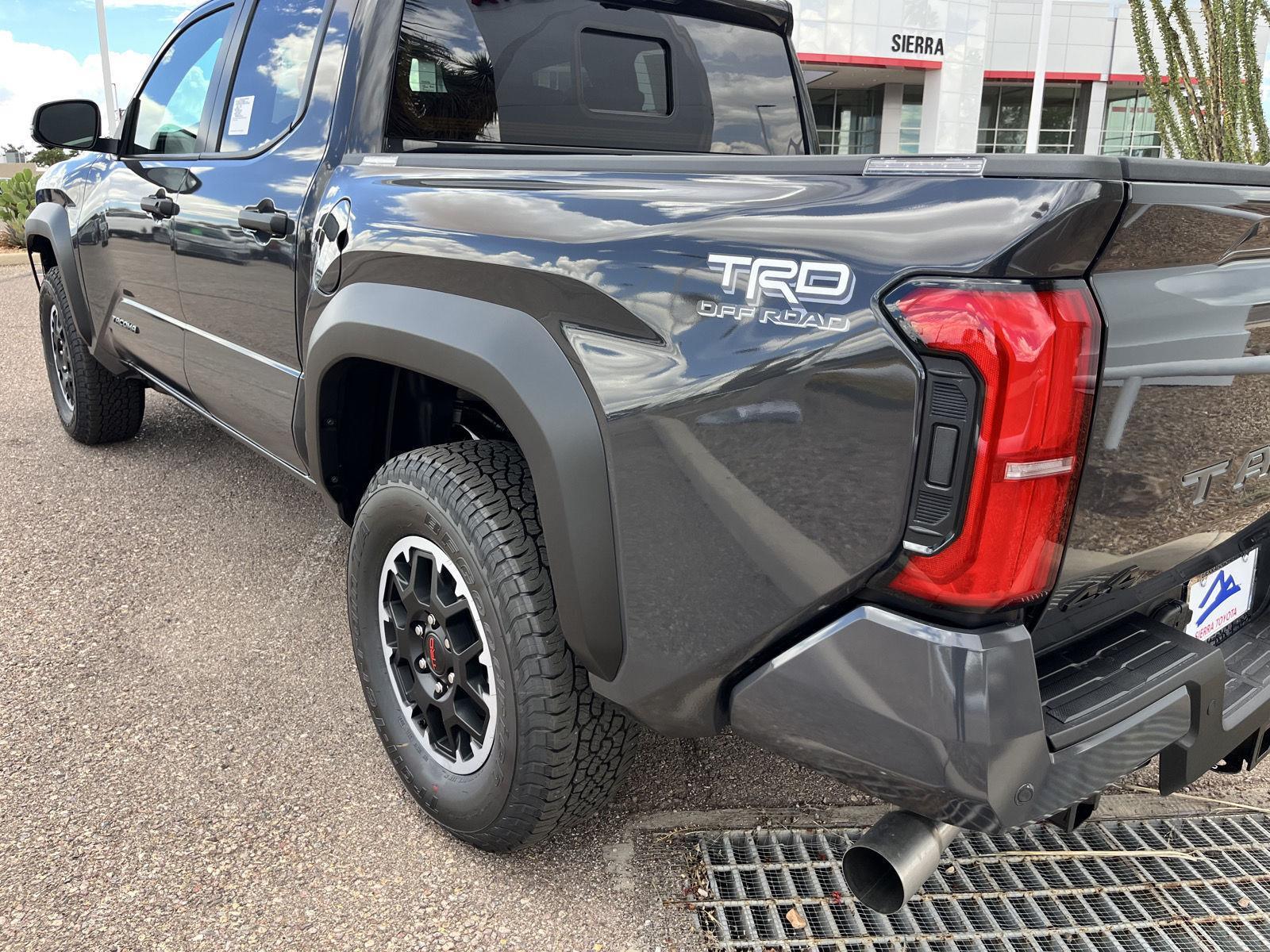 2025 Toyota Tacoma TRD Off-Road Double Cab photo 10