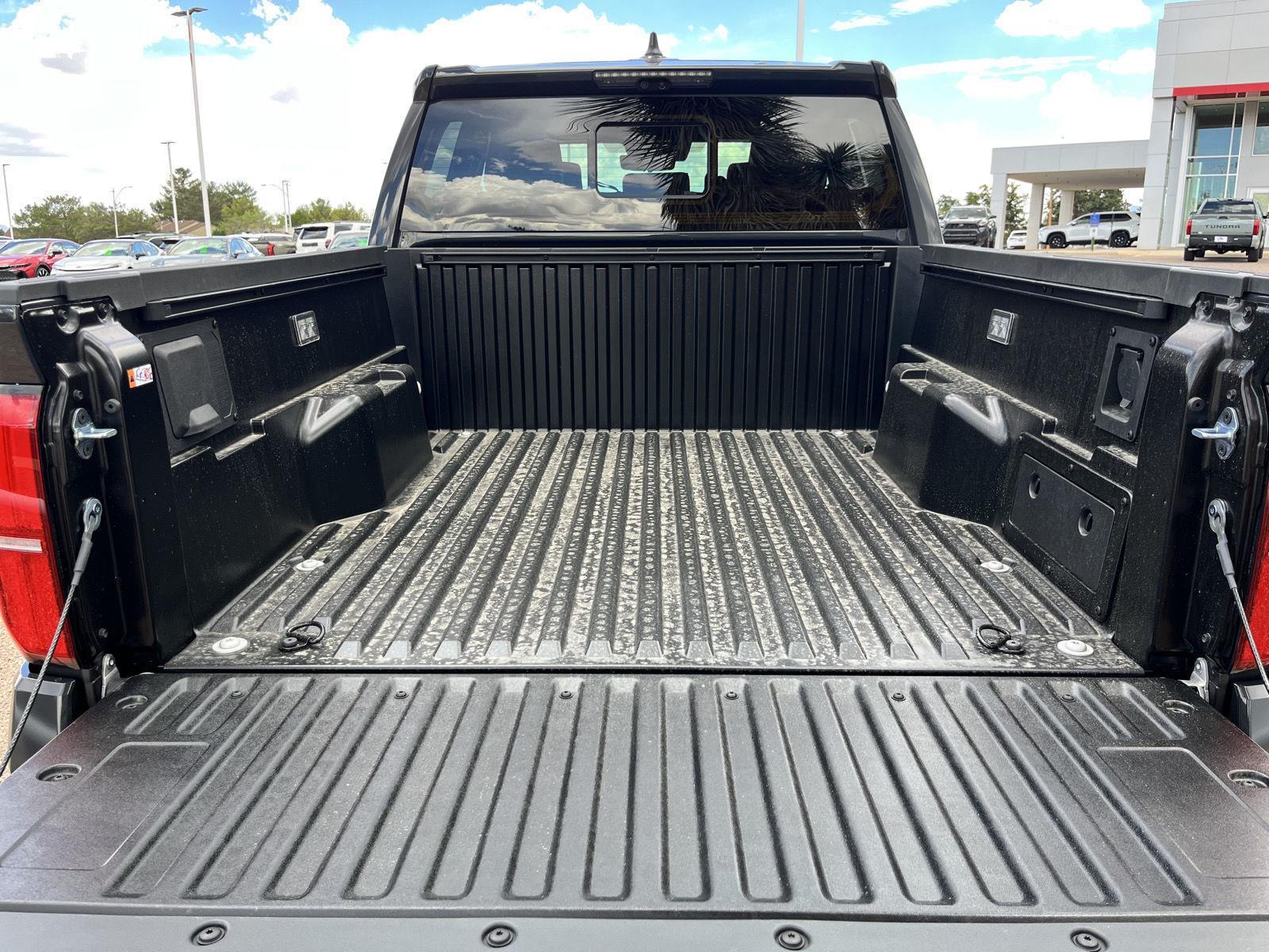 2025 Toyota Tacoma TRD Off-Road Double Cab photo 11