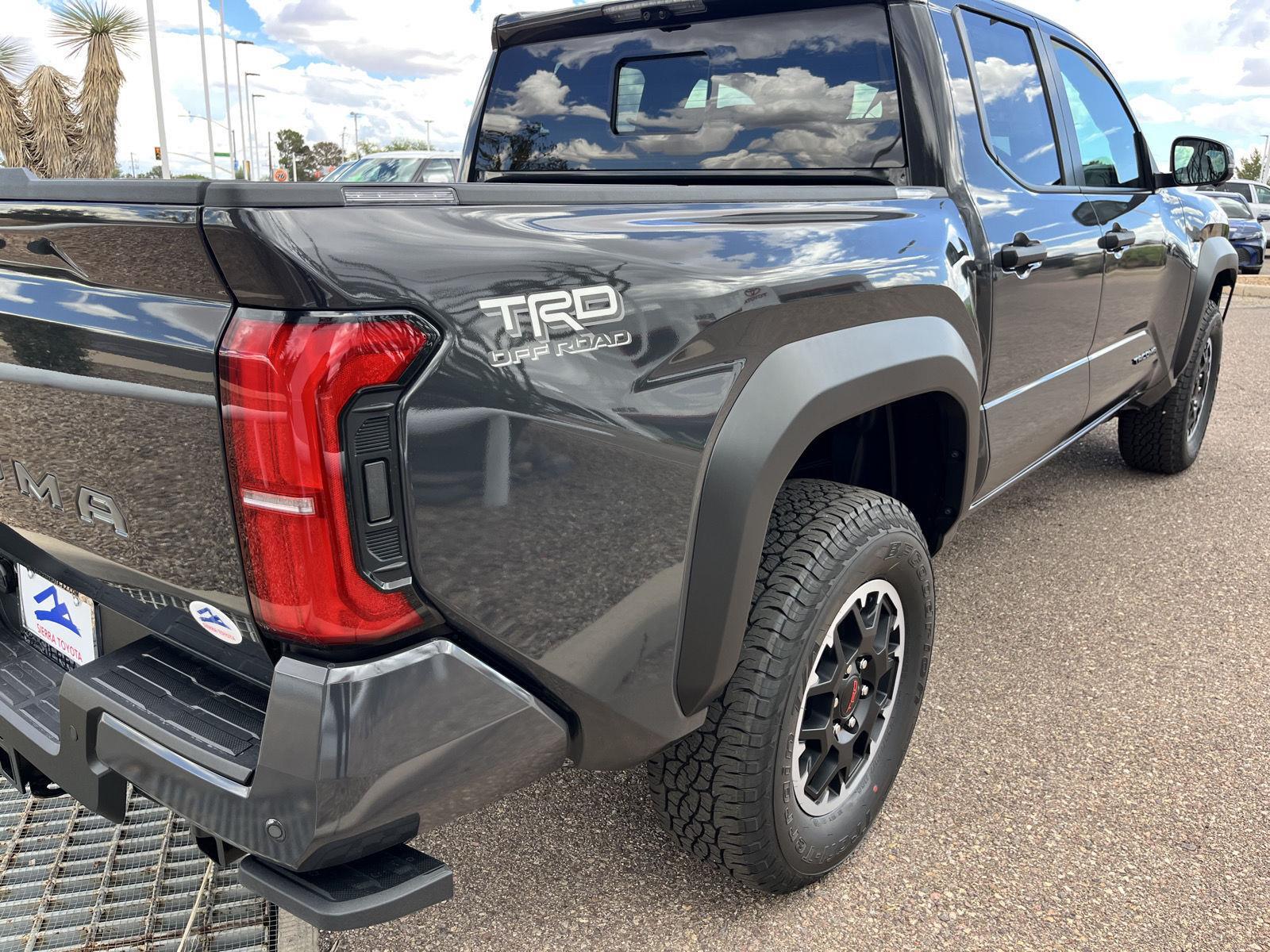 2025 Toyota Tacoma TRD Off-Road Double Cab photo 12