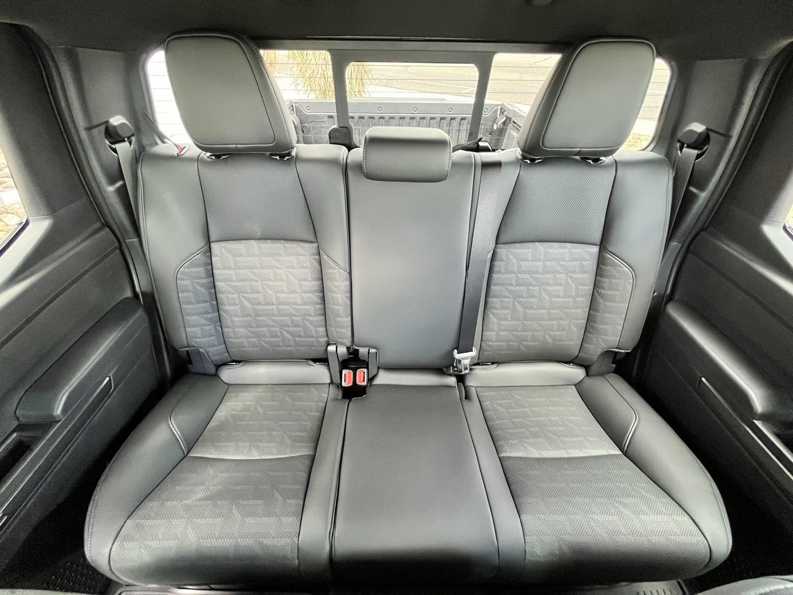 2025 Toyota Tacoma TRD Off-Road Double Cab photo 31