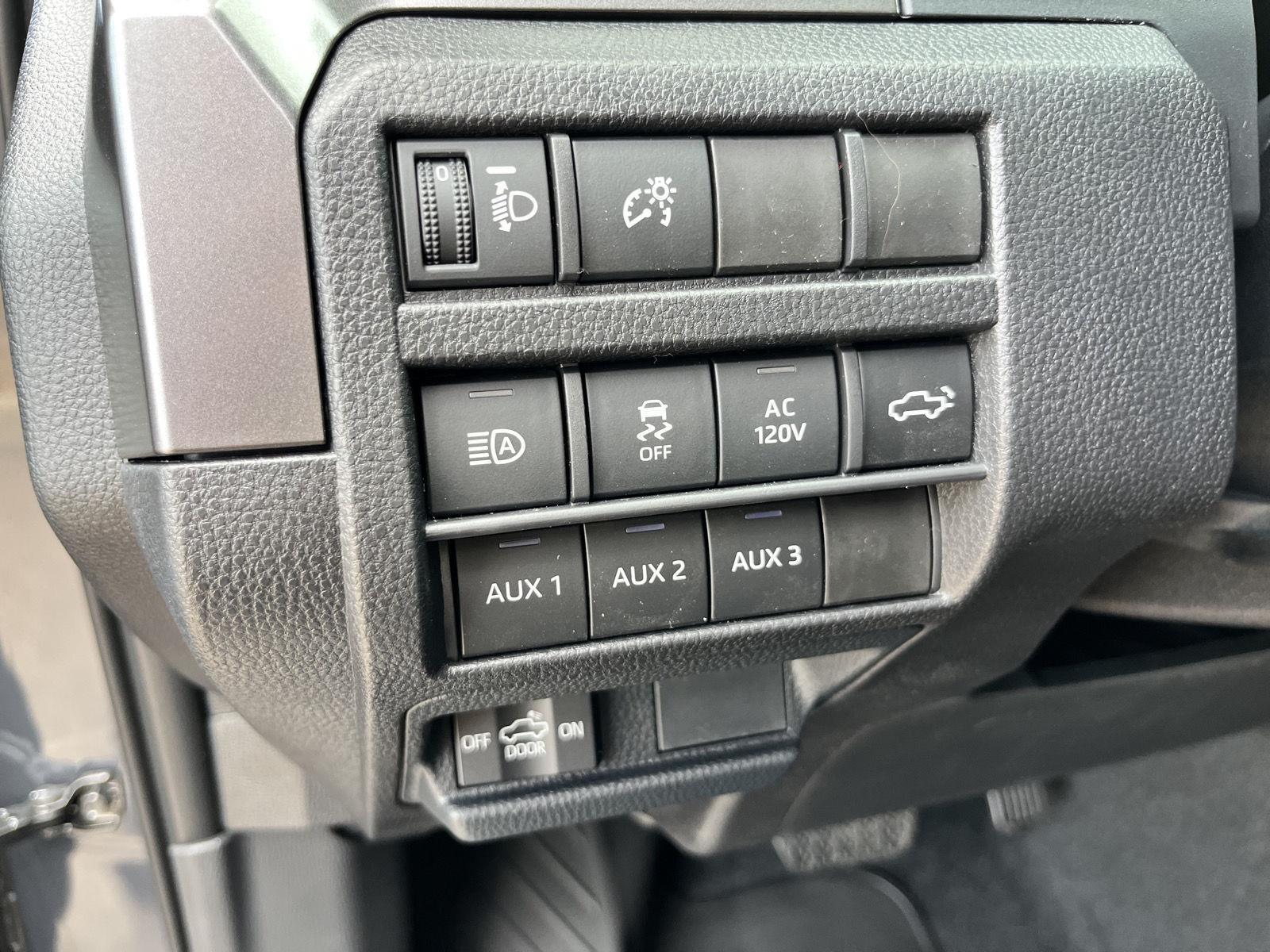 2025 Toyota Tacoma TRD Off-Road Double Cab photo 35