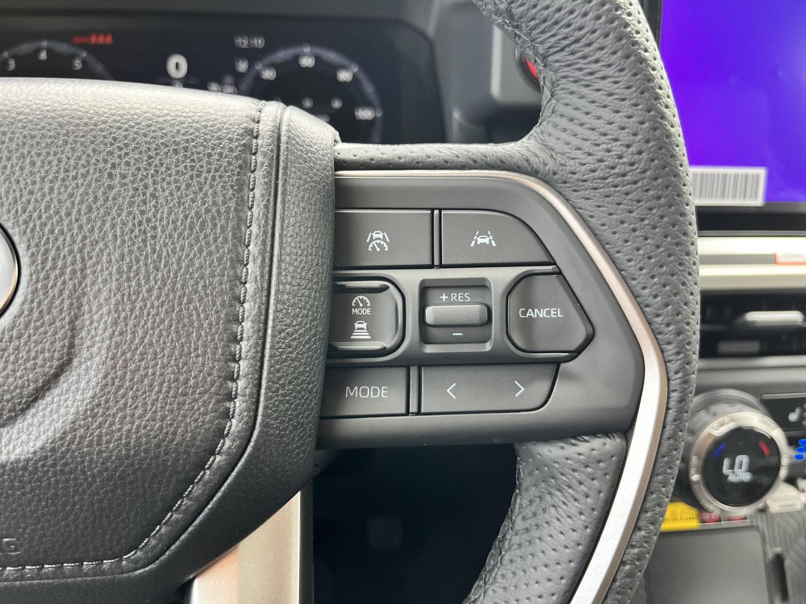 2025 Toyota Tacoma TRD Off-Road Double Cab photo 39