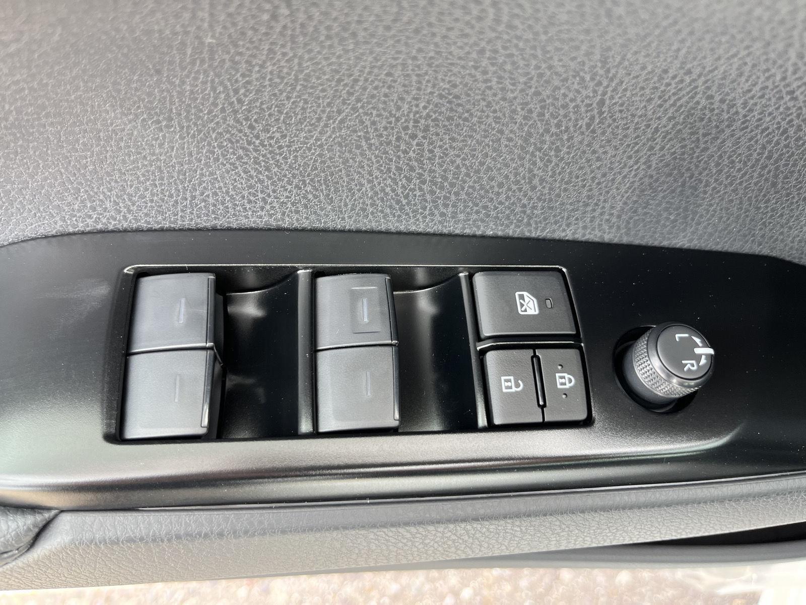 2025 Toyota Camry XSE photo 16