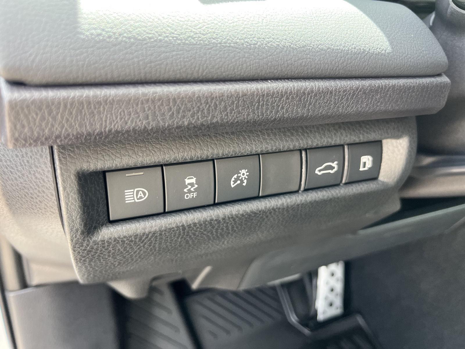 2025 Toyota Camry XSE photo 34