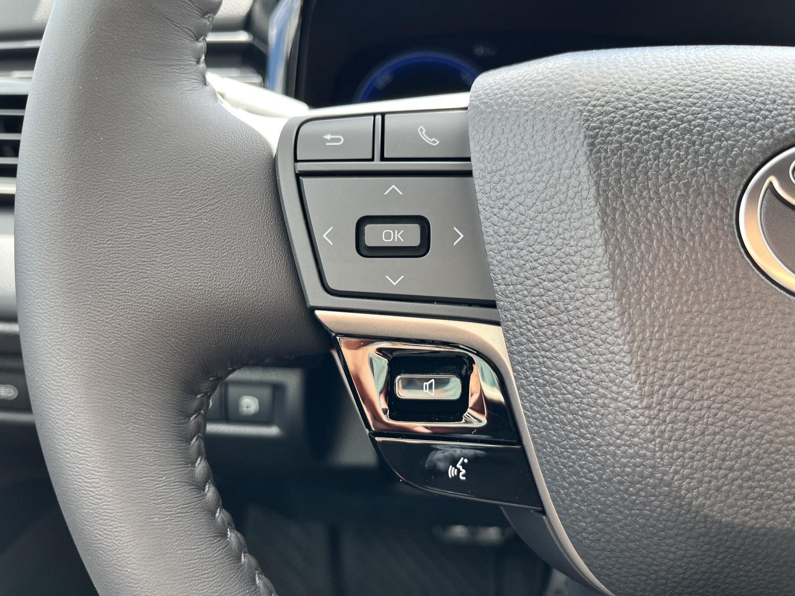 2025 Toyota Camry XSE photo 37