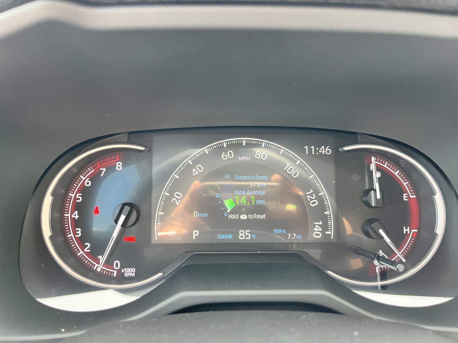 2025 Toyota RAV4 XLE photo 38