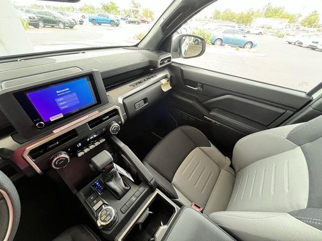 2025 Toyota Tacoma TRD Off-Road Double Cab photo 37