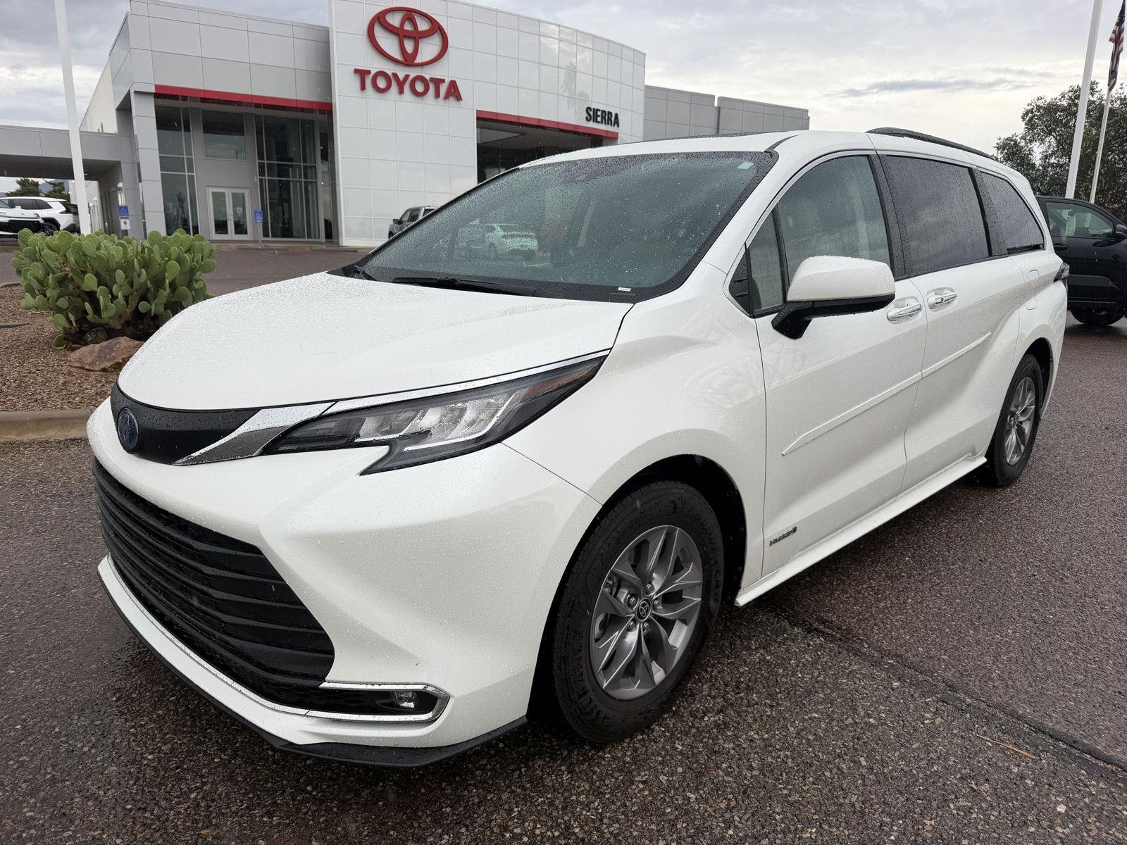 2021 Toyota Sienna XLE 7-Passenger FWD