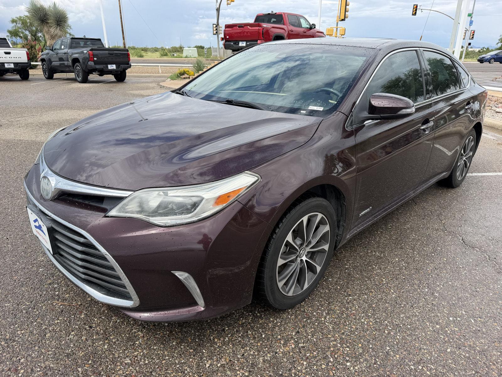 2018 Toyota Avalon Hybrid XLE Premium FWD
