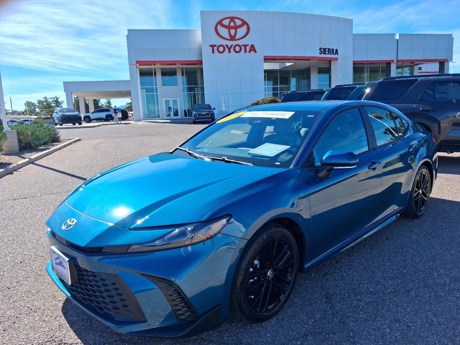 2025 Toyota Camry SE FWD