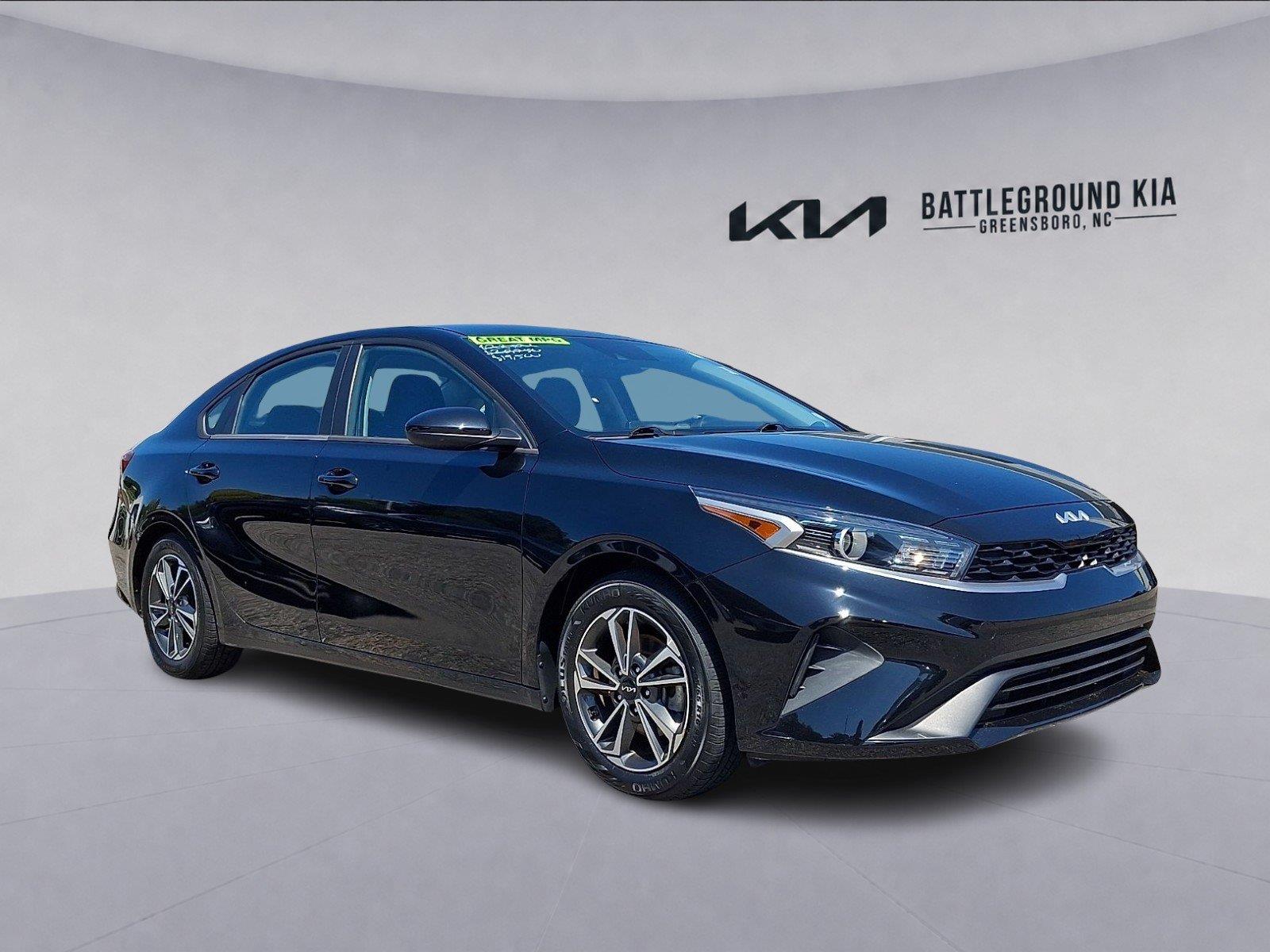  2023 Kia Forte LXS FWD   