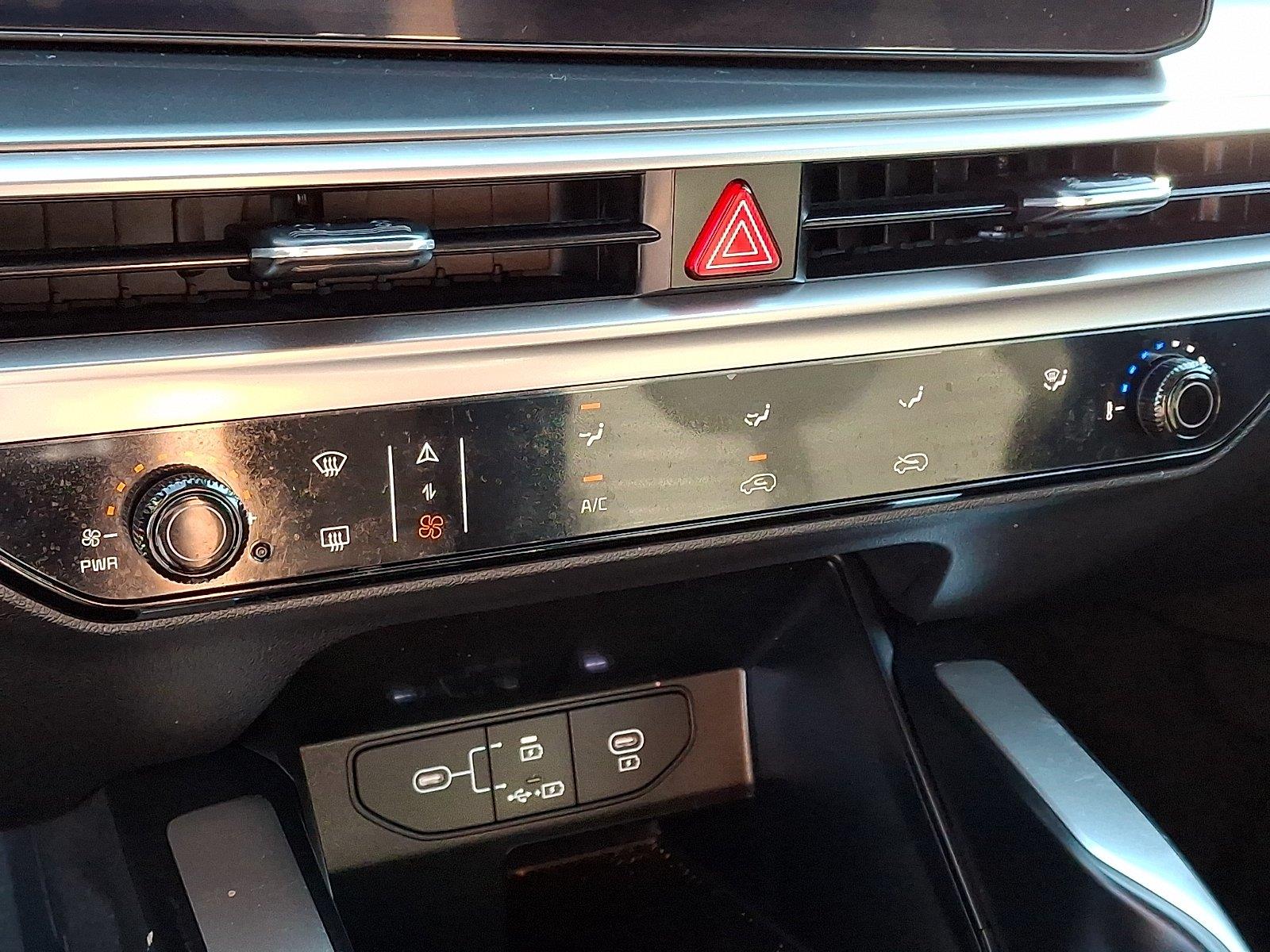 Used 2024 Kia Sorento SUV