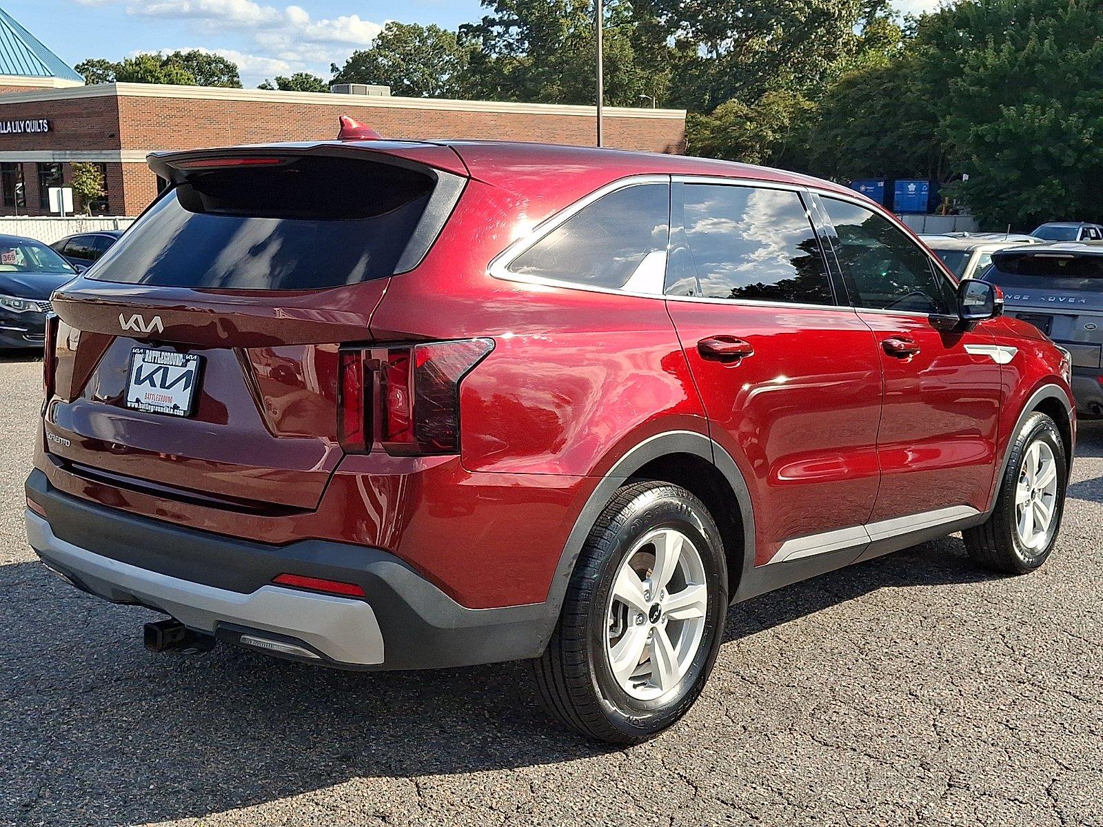 Used 2025 Kia Sorento SUV