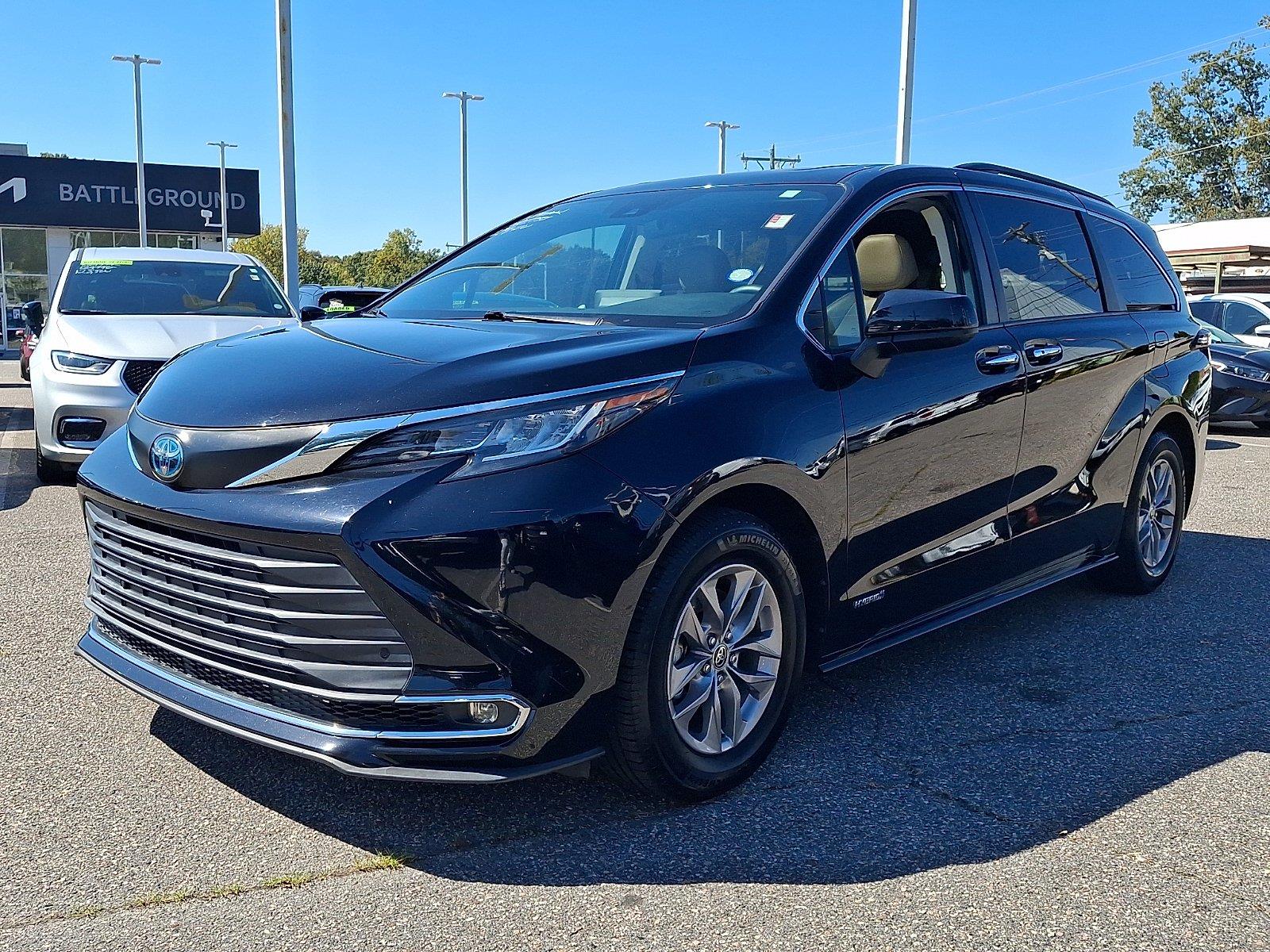 Used 2021 Toyota Sienna Van