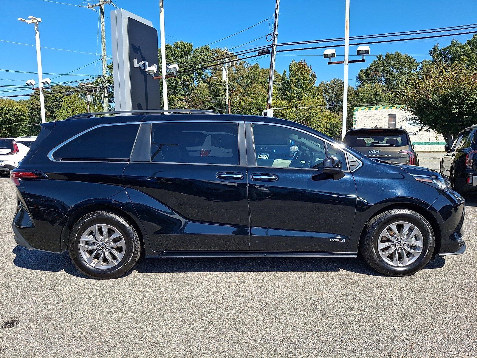 Used 2021 Toyota Sienna Van