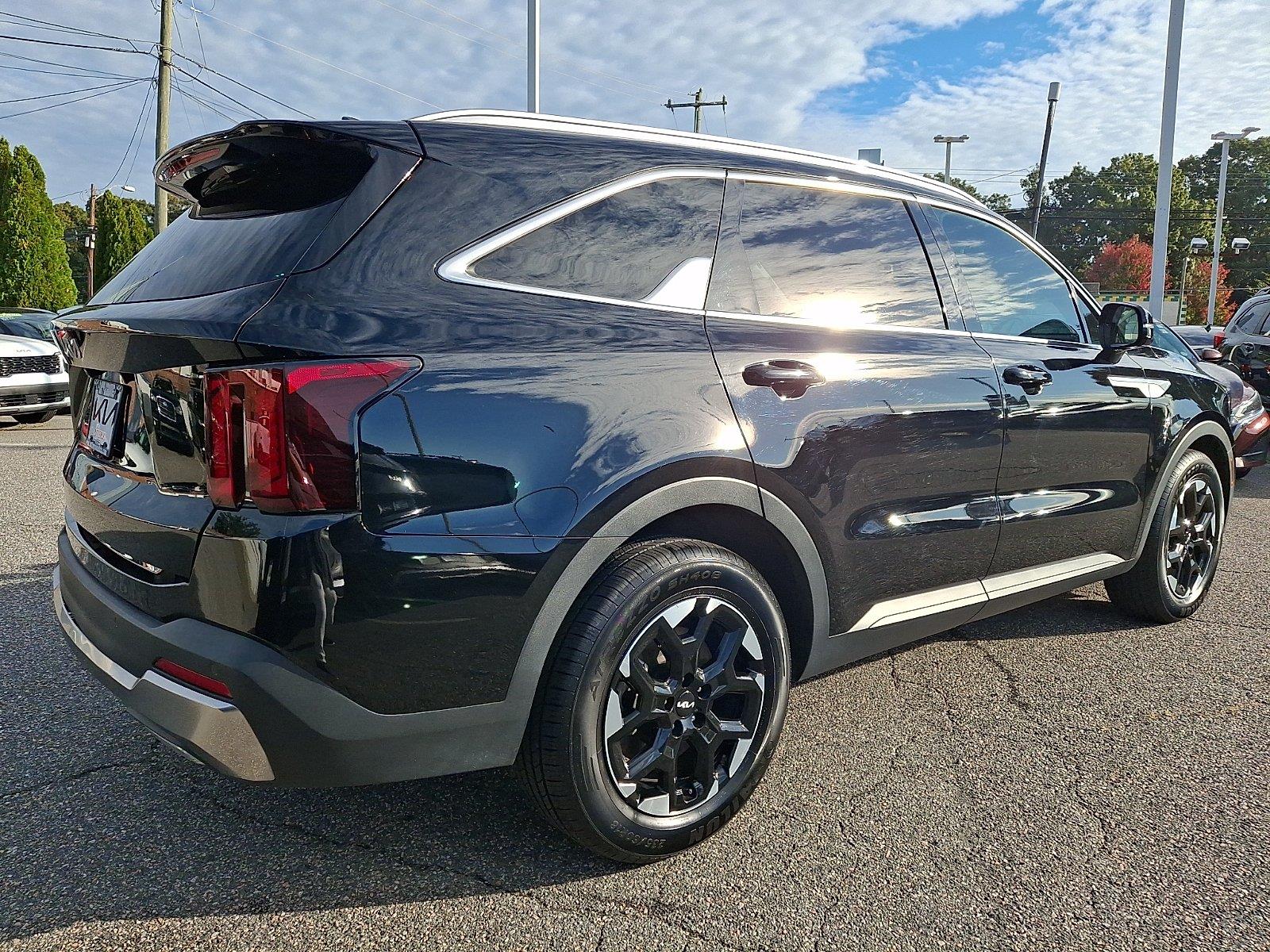Used 2025 Kia Sorento SUV