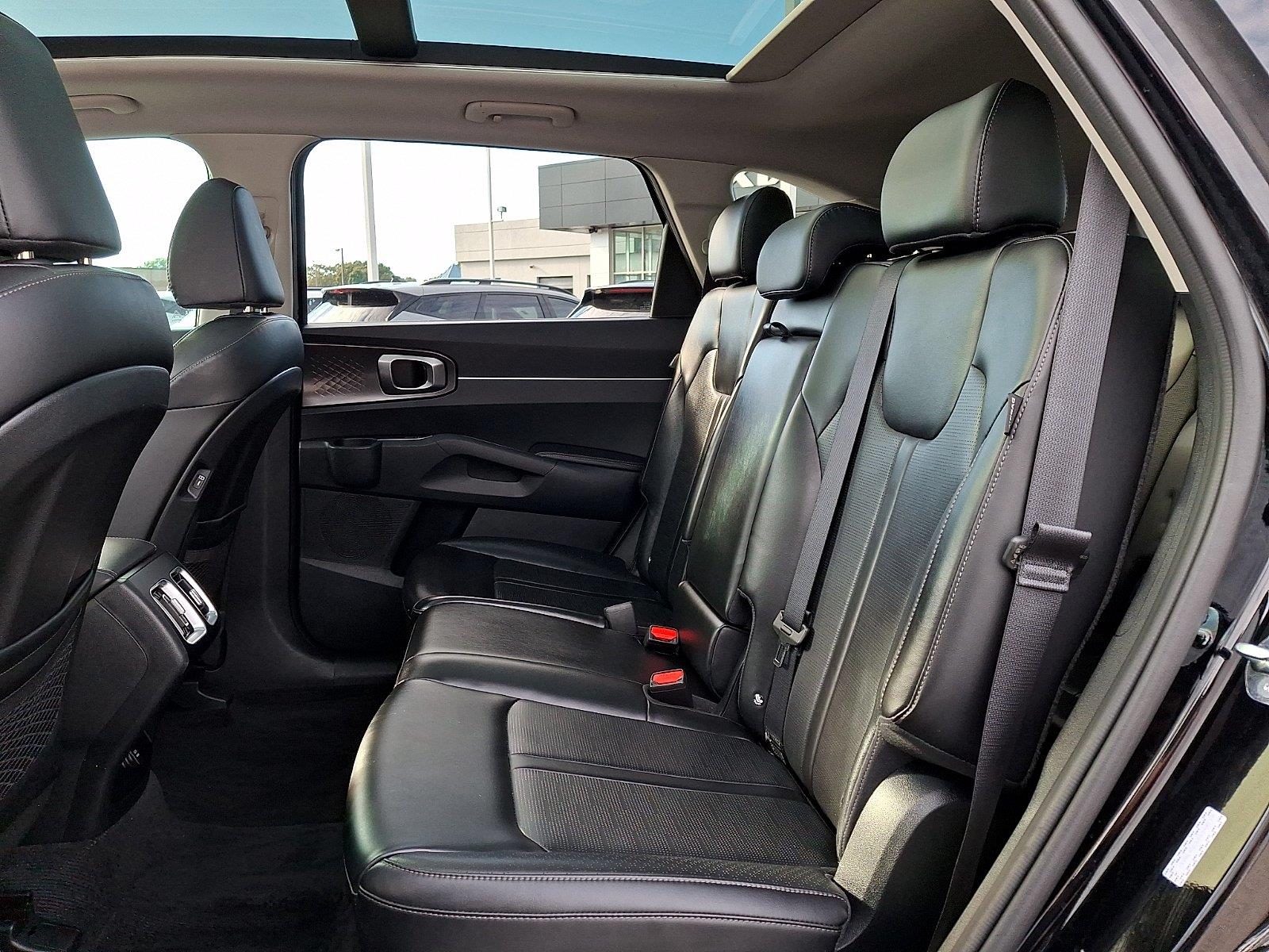 Used 2025 Kia Sorento SUV