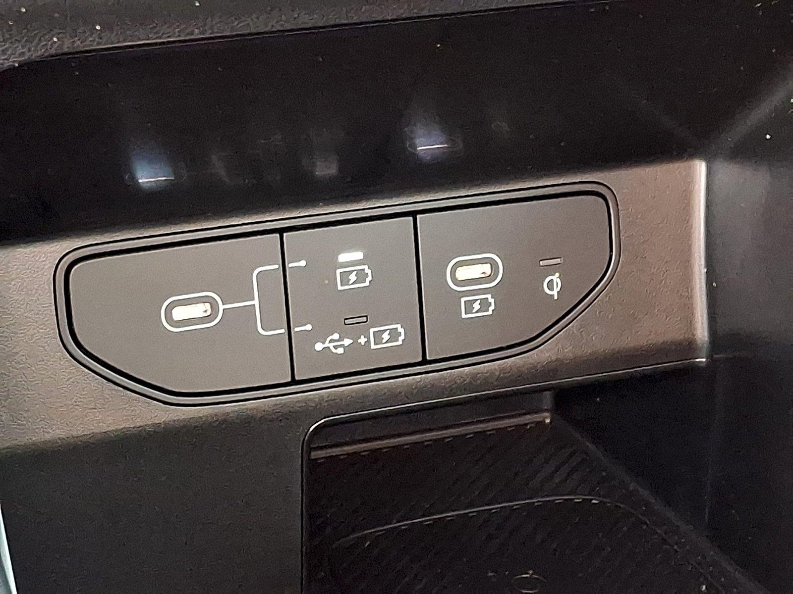 Used 2025 Kia Sorento SUV