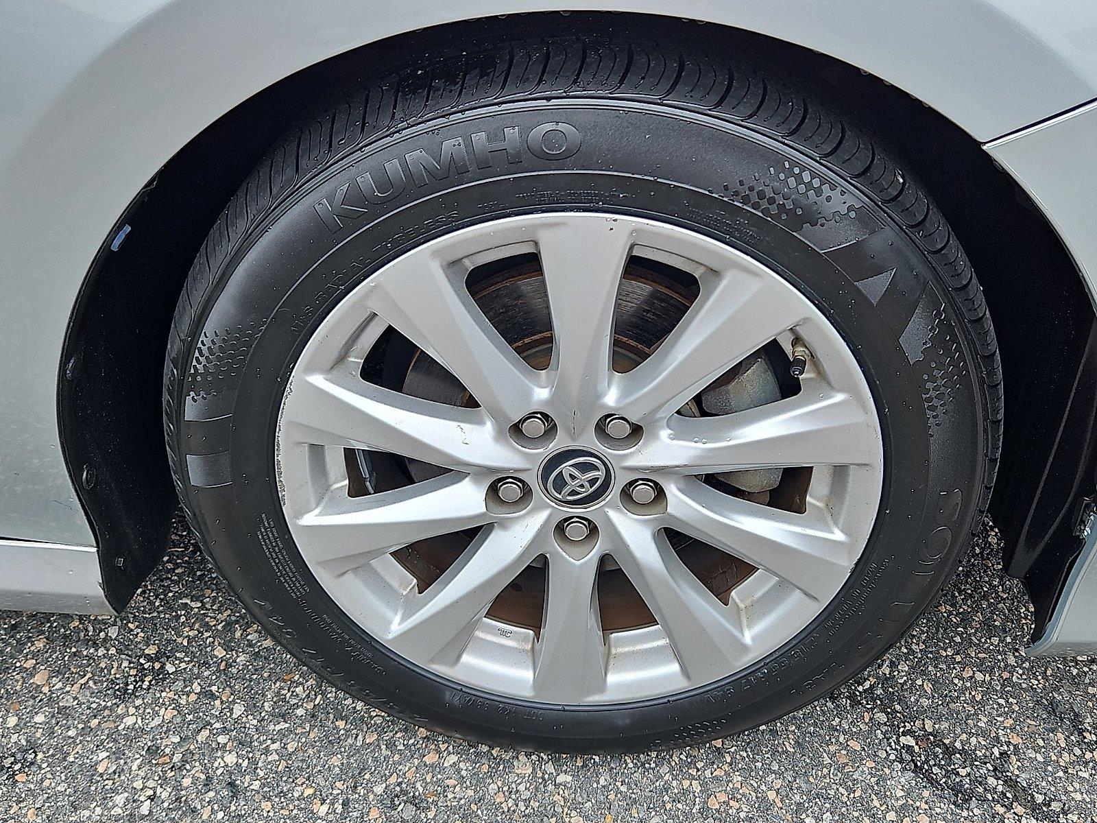 Used 2019 Toyota Camry Sedan
