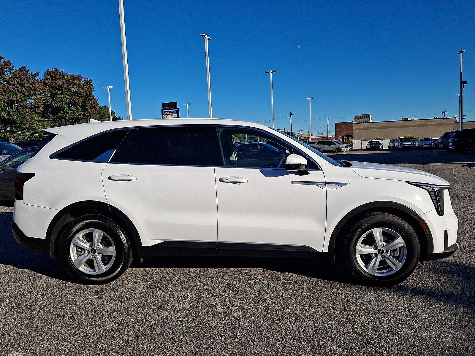 Used 2025 Kia Sorento SUV