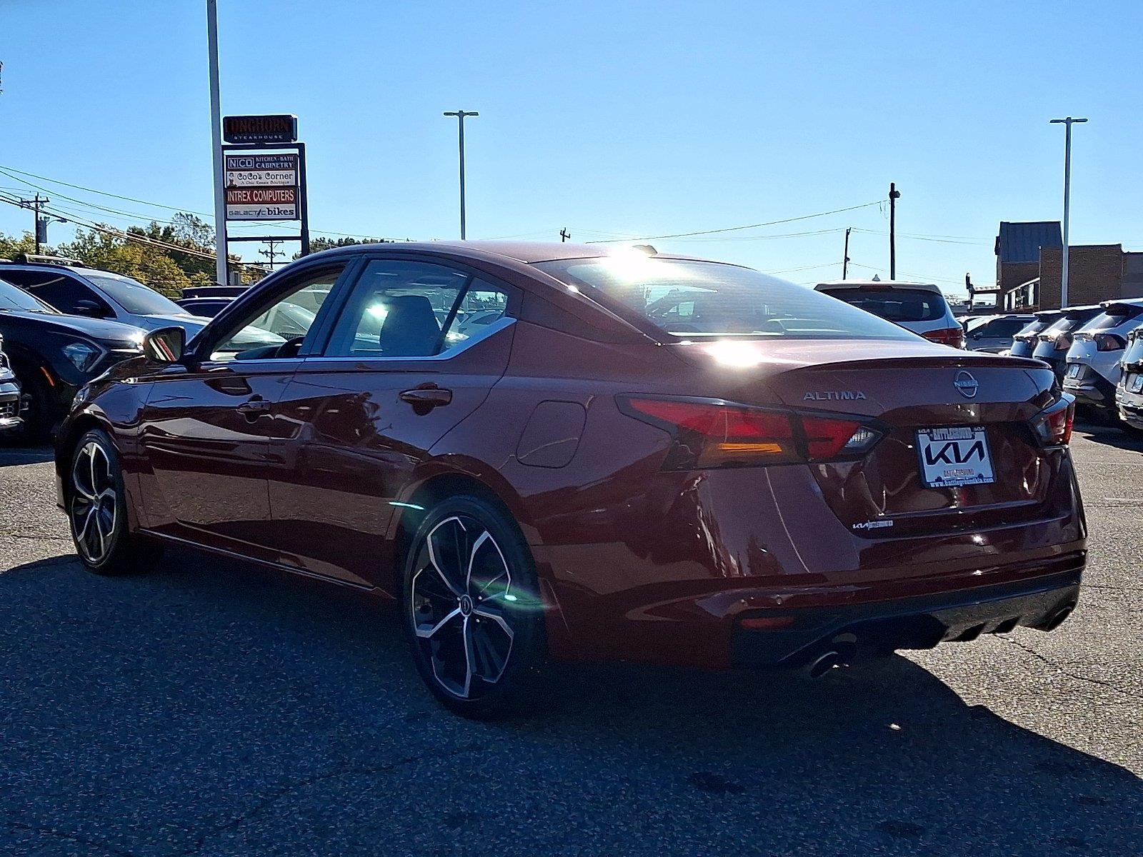 Used 2025 Nissan Altima Sedan