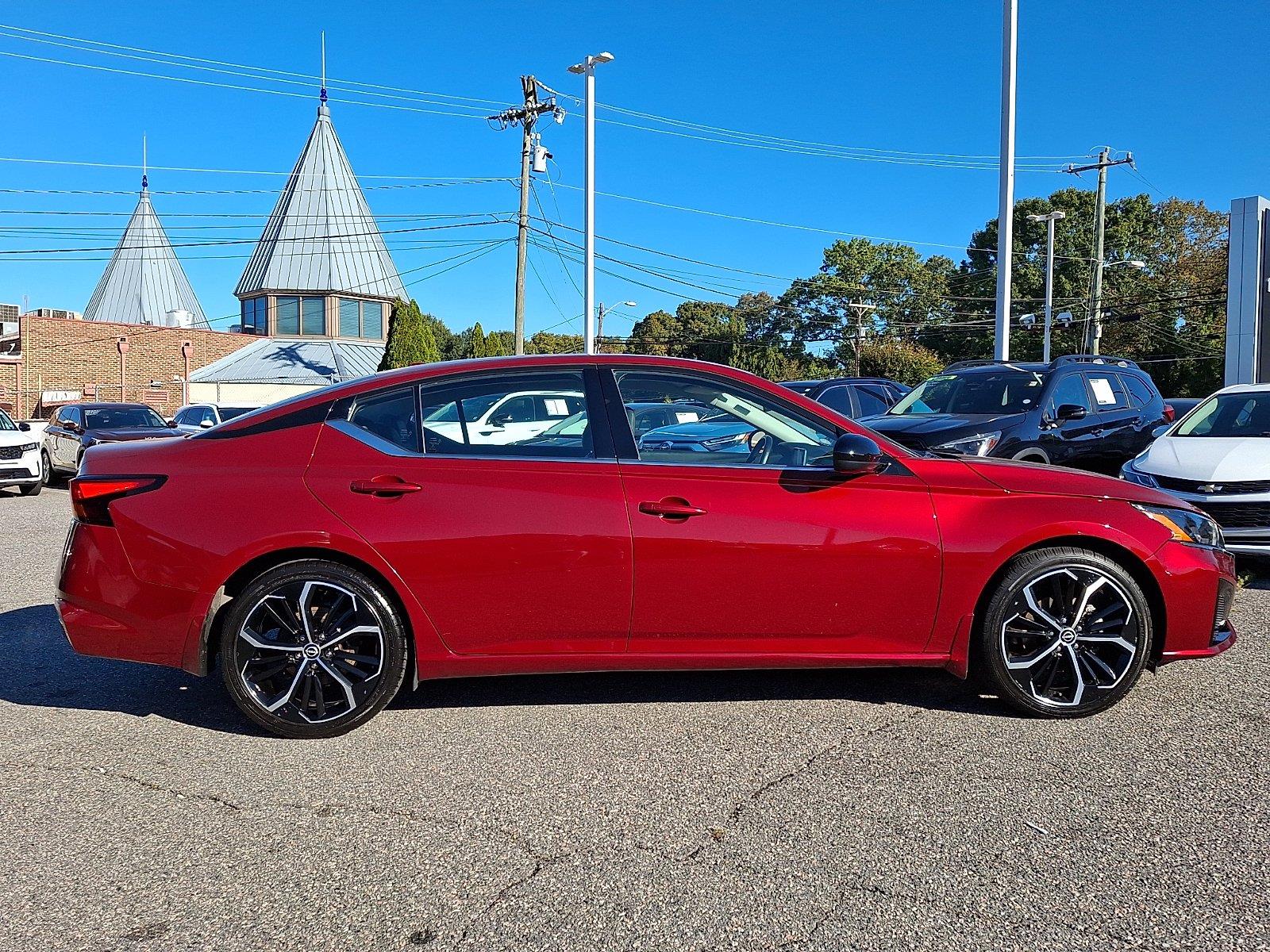 Used 2025 Nissan Altima Sedan