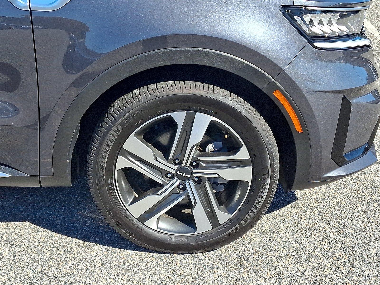 Used 2023 Kia Sorento Hybrid SUV