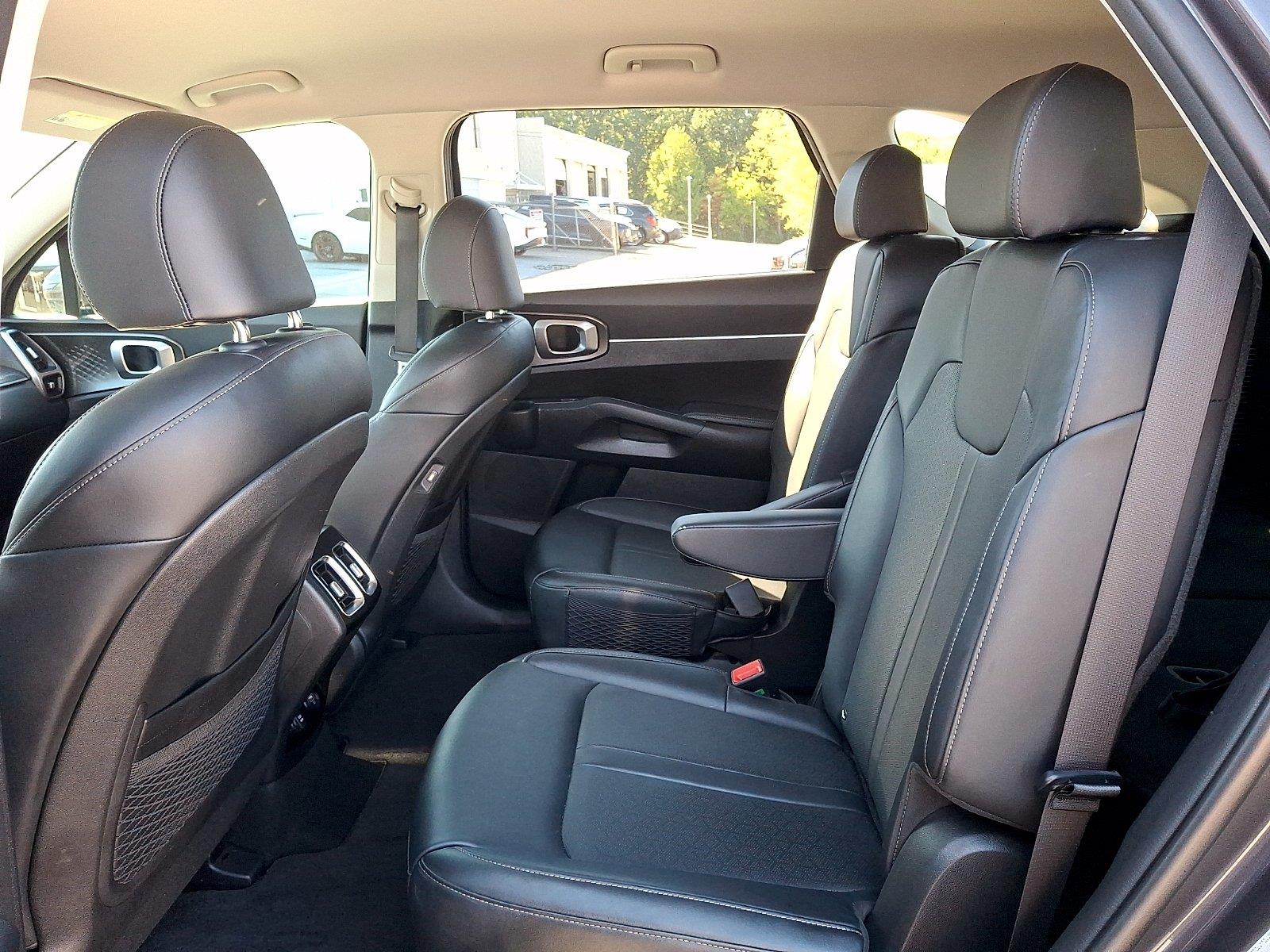 Used 2023 Kia Sorento Hybrid SUV