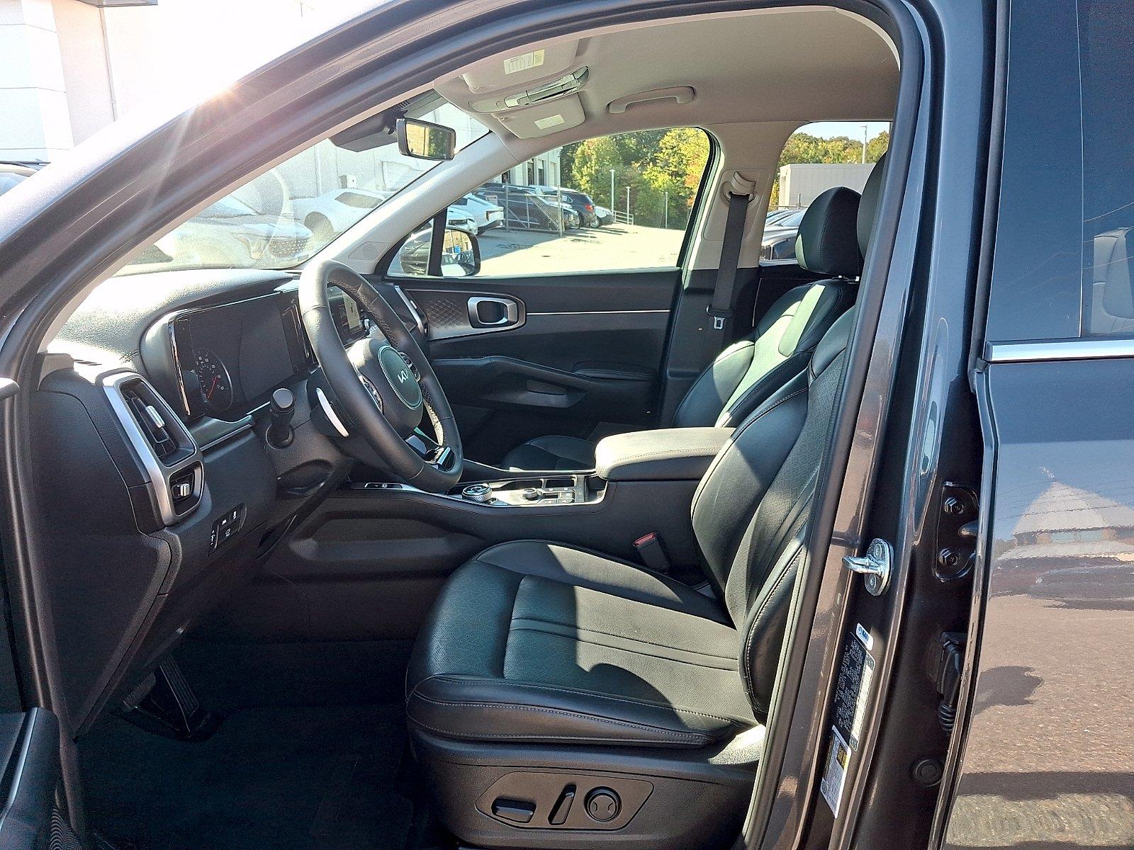 Used 2023 Kia Sorento Hybrid SUV