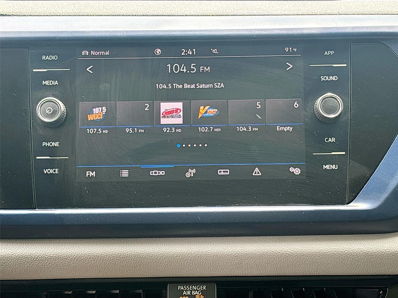 2022 Volkswagen Taos SE