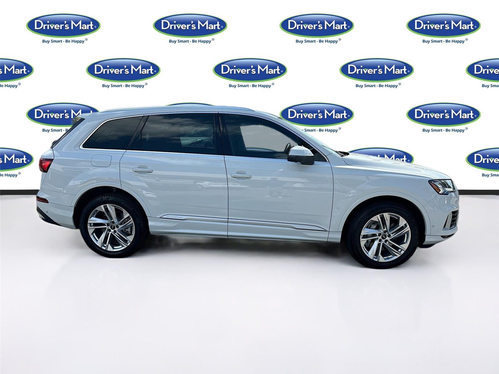 2023 Audi Q7 Premium Plus