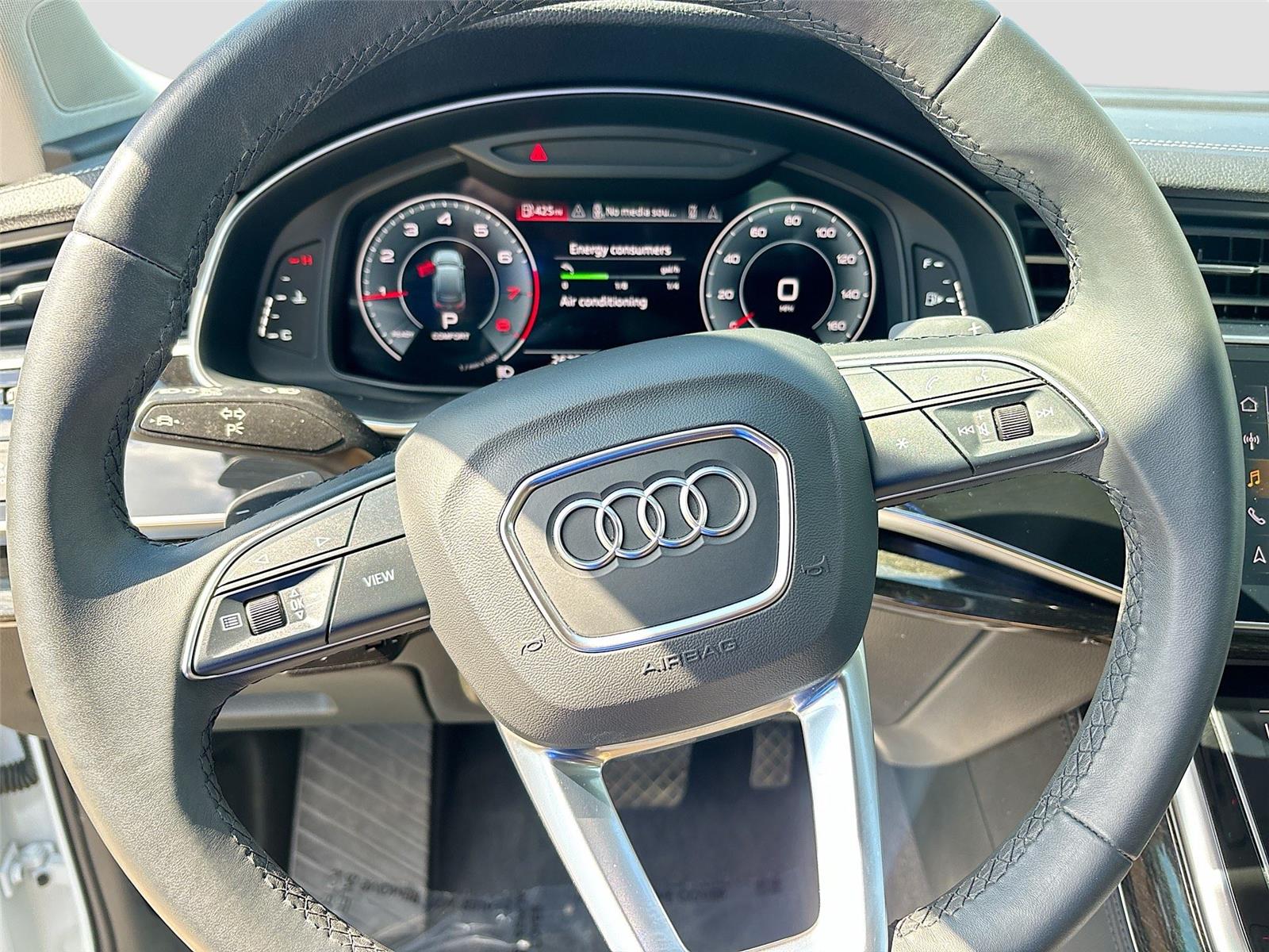 2023 Audi Q7 Premium Plus